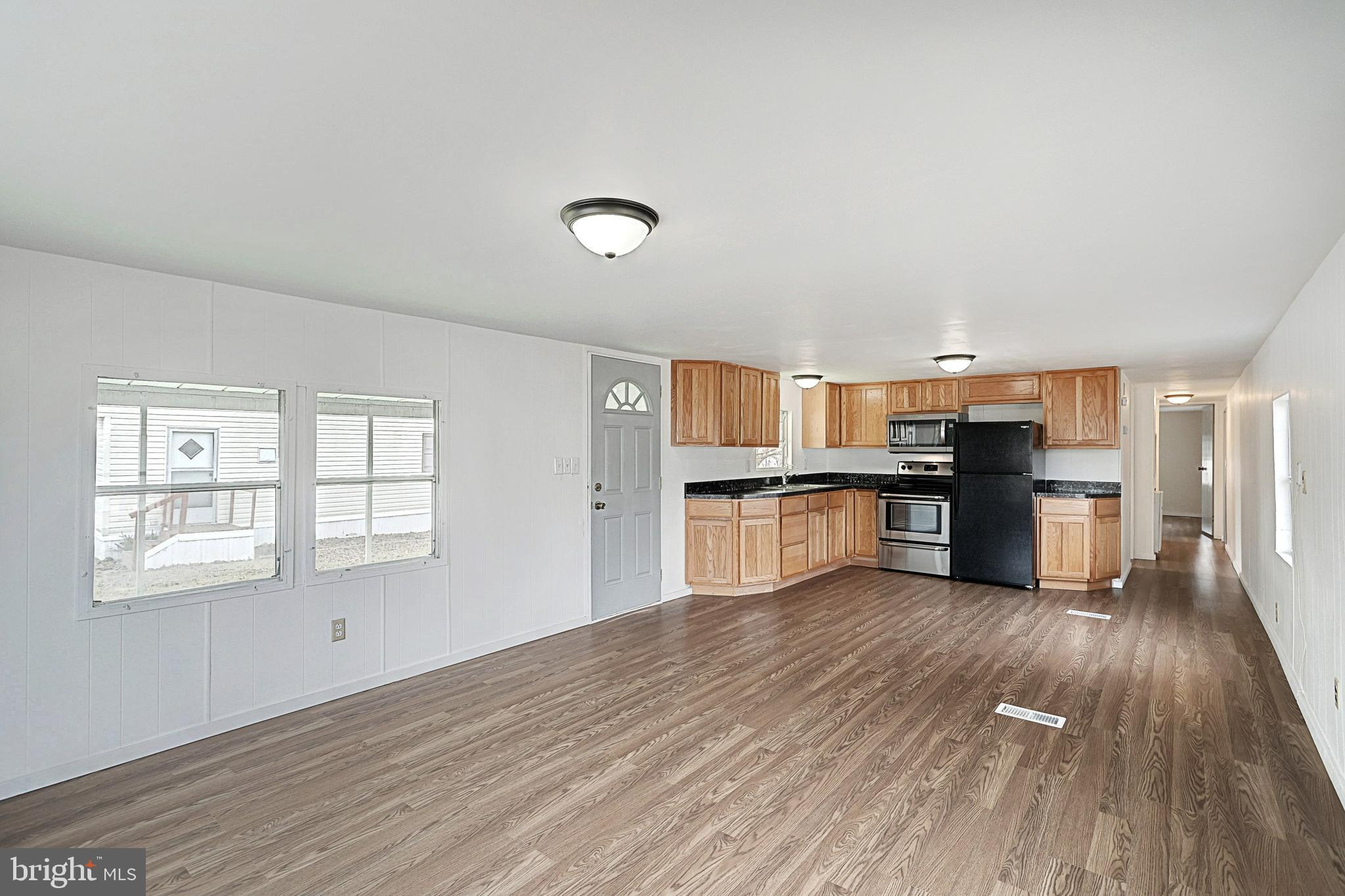 LINCOLN ESTATES - Residential