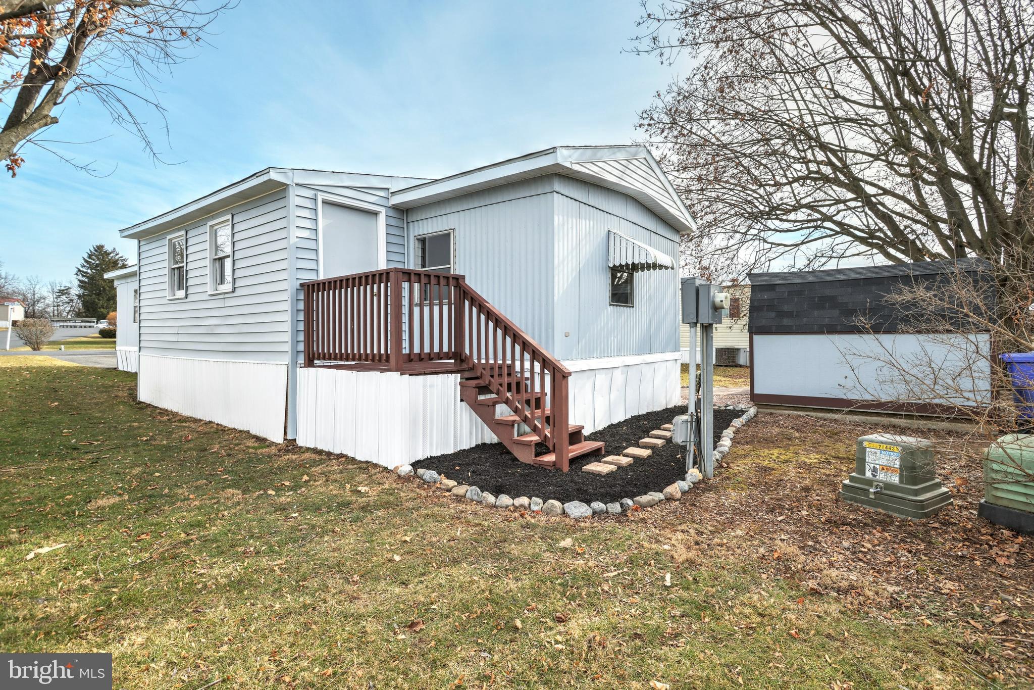 LINCOLN ESTATES - Residential