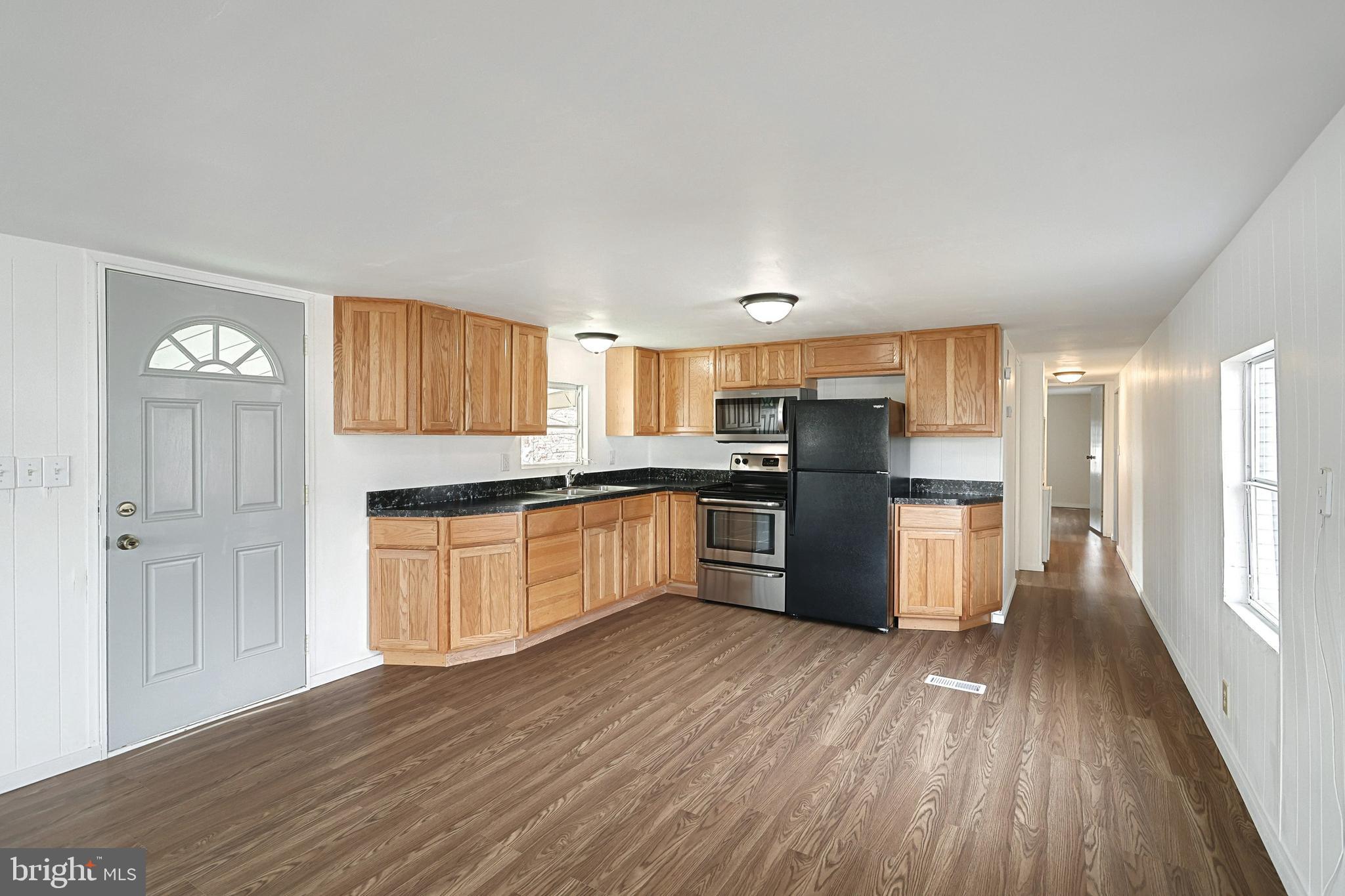 LINCOLN ESTATES - Residential