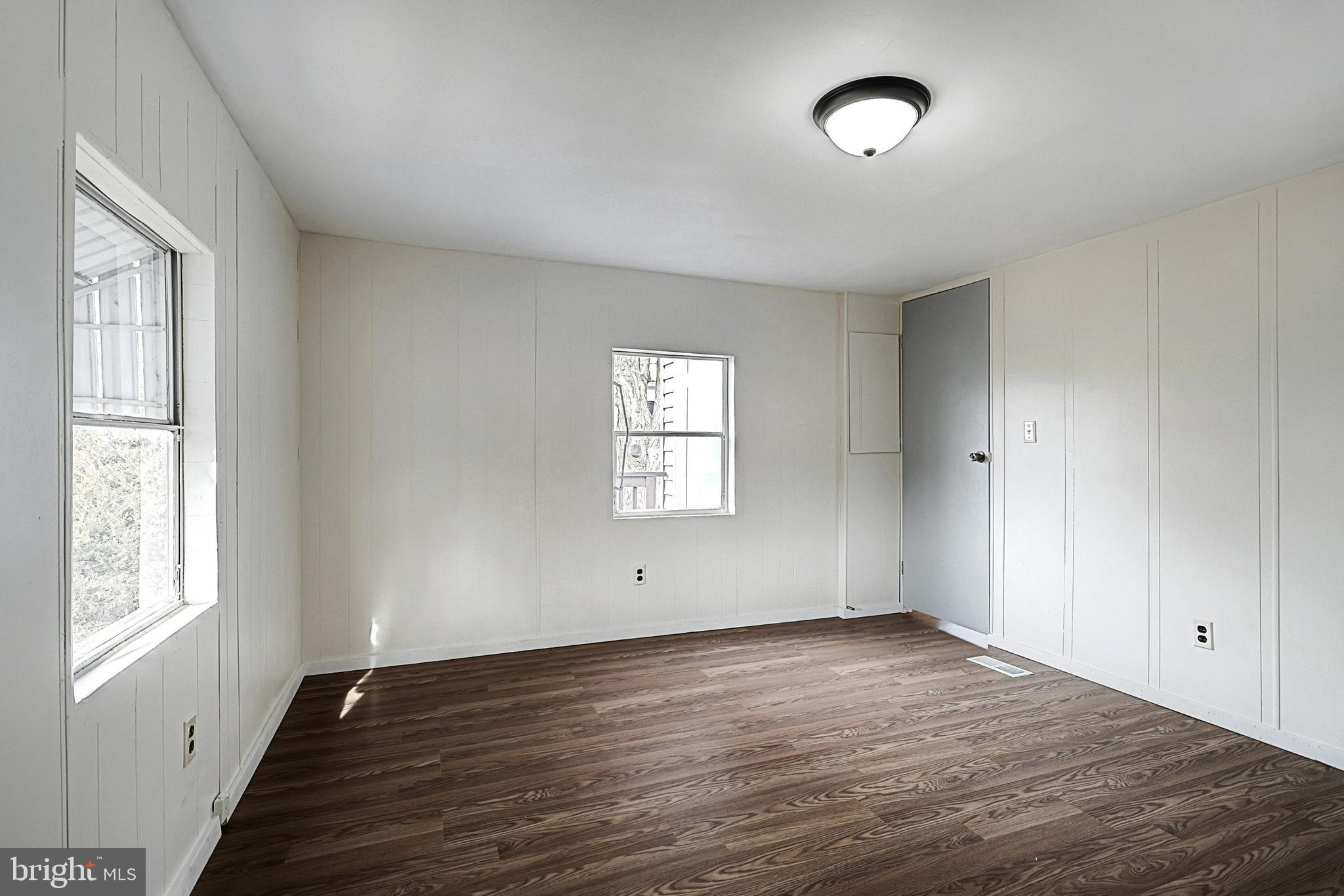 LINCOLN ESTATES - Residential