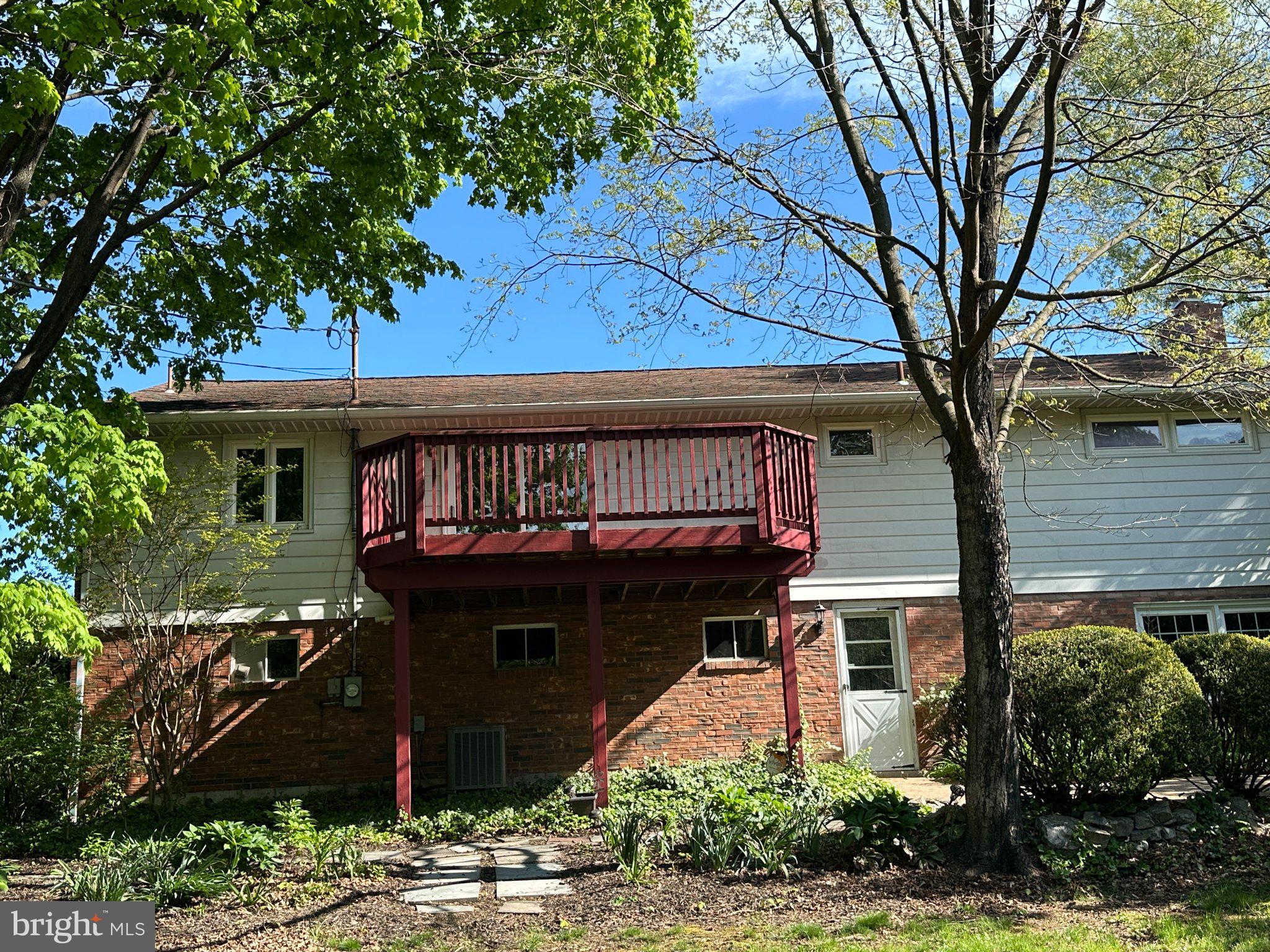 3527 RIDGEWAY ROAD