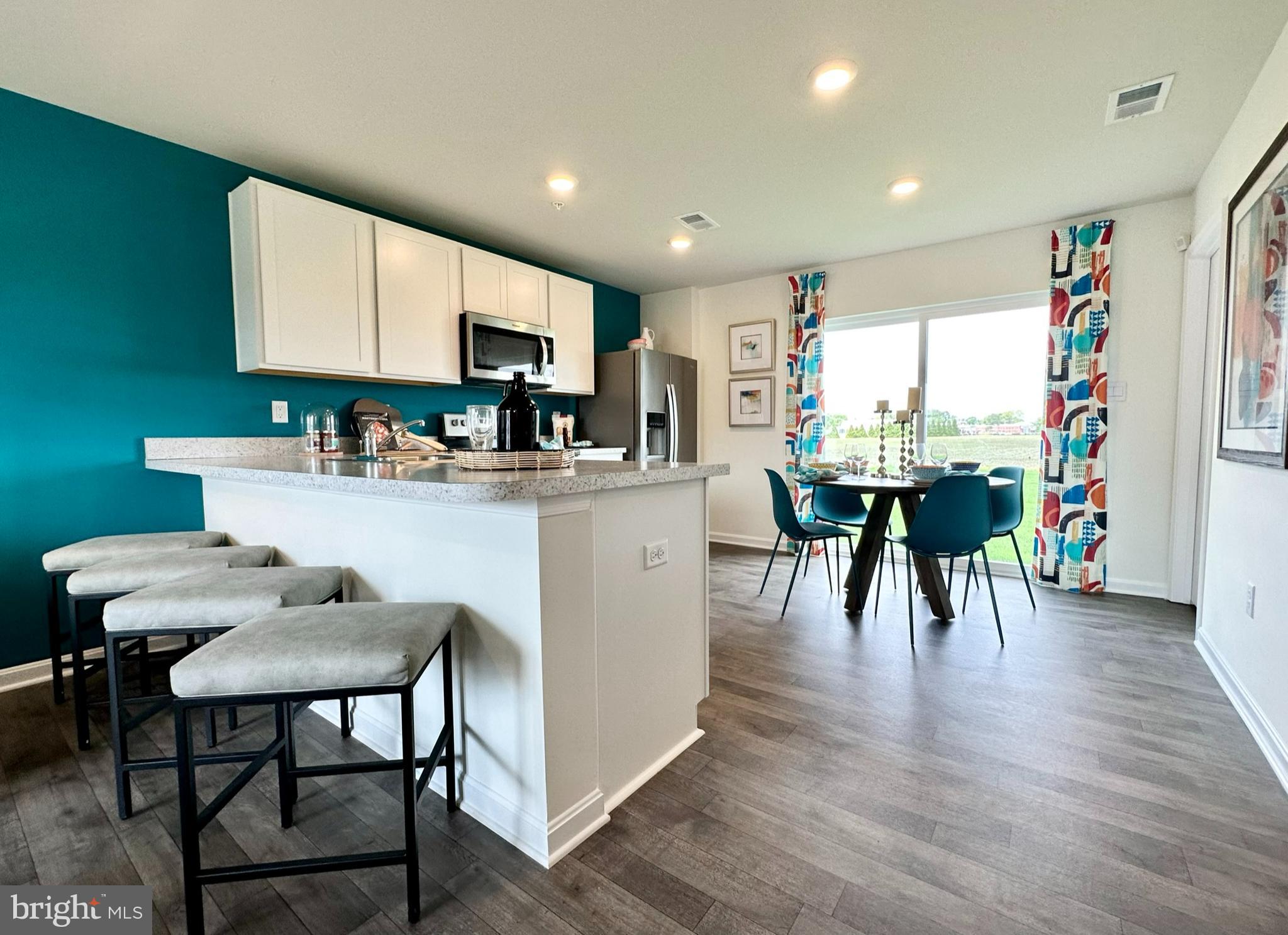 SOUTHERN FLDS - Residential