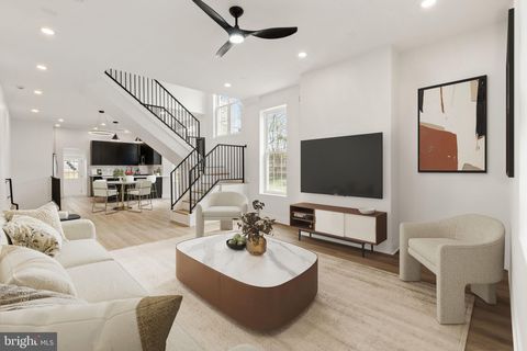 5237 MCKEAN AVENUE PHILADELPHIA PA 19144
