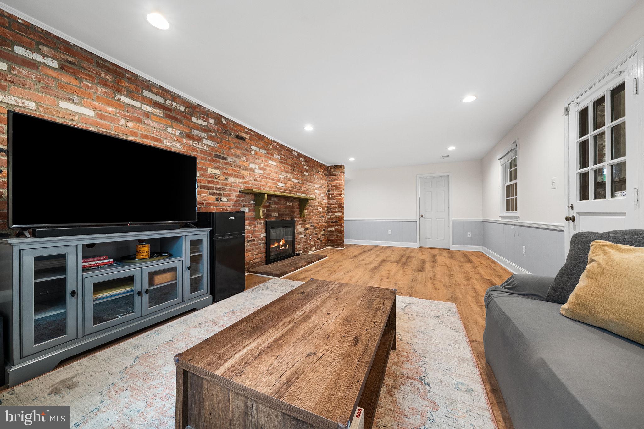 PLYMOUTH HAVEN - Residential