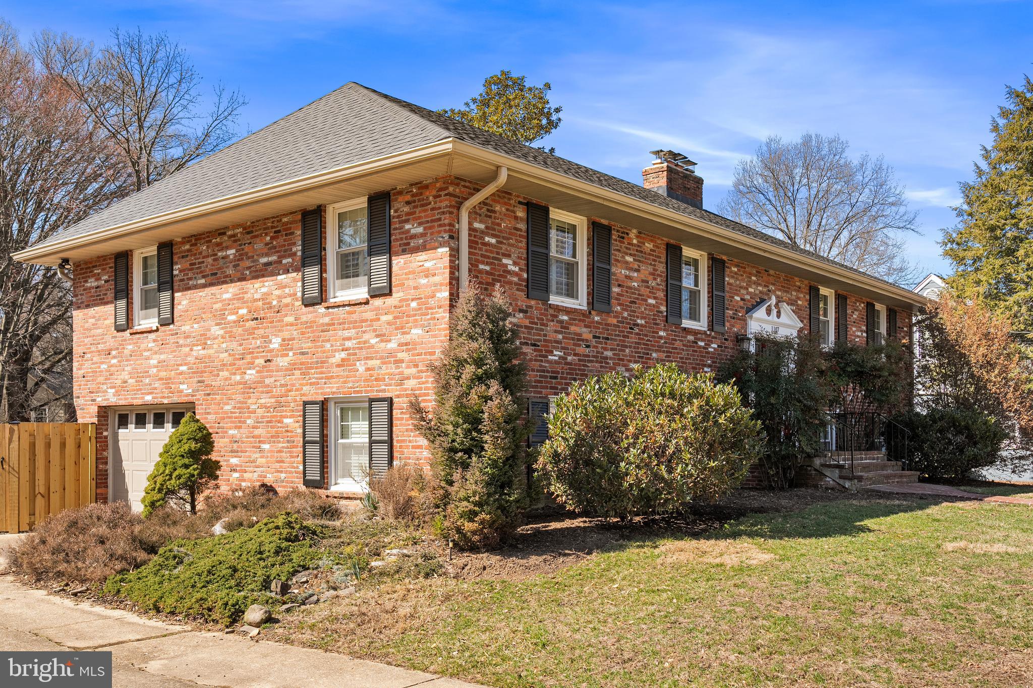 PLYMOUTH HAVEN - Residential