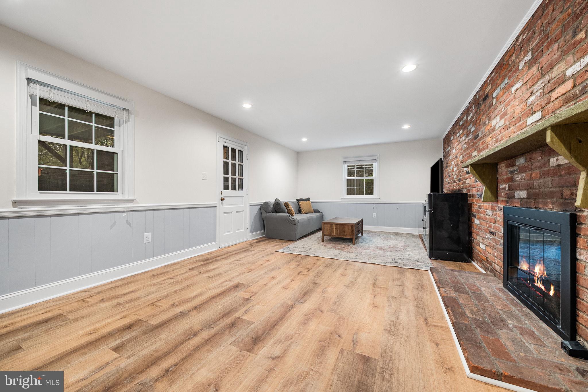 PLYMOUTH HAVEN - Residential