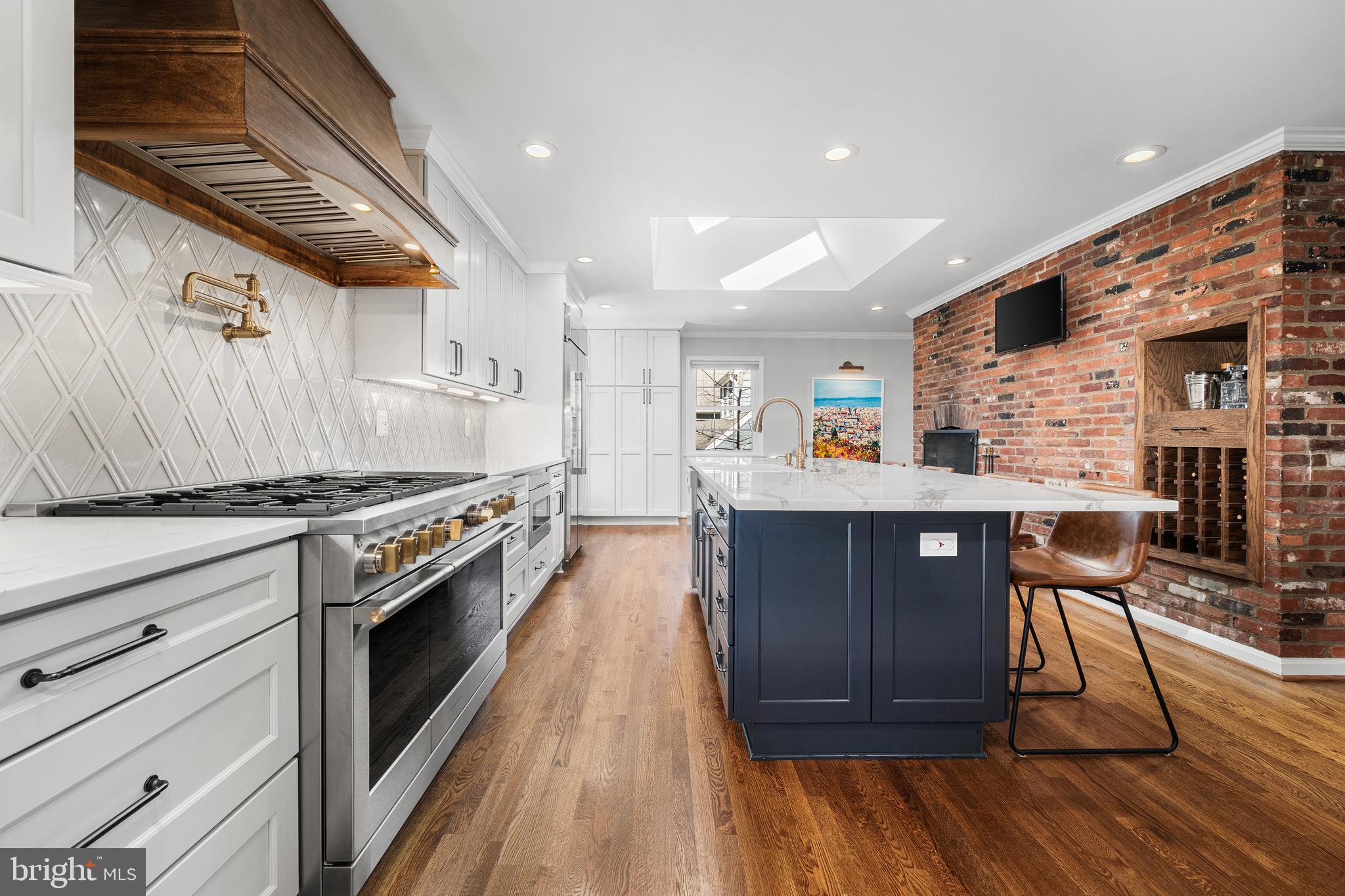 PLYMOUTH HAVEN - Residential