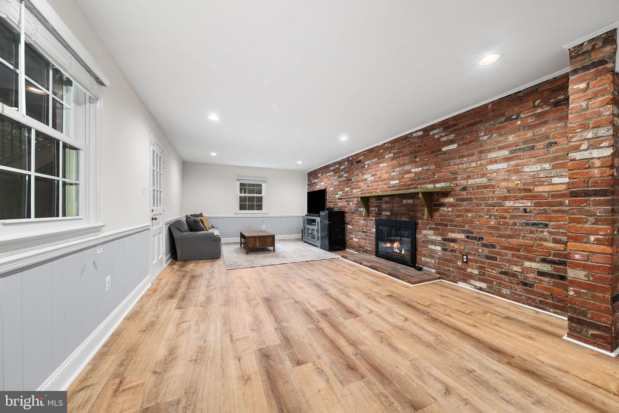 PLYMOUTH HAVEN - Residential