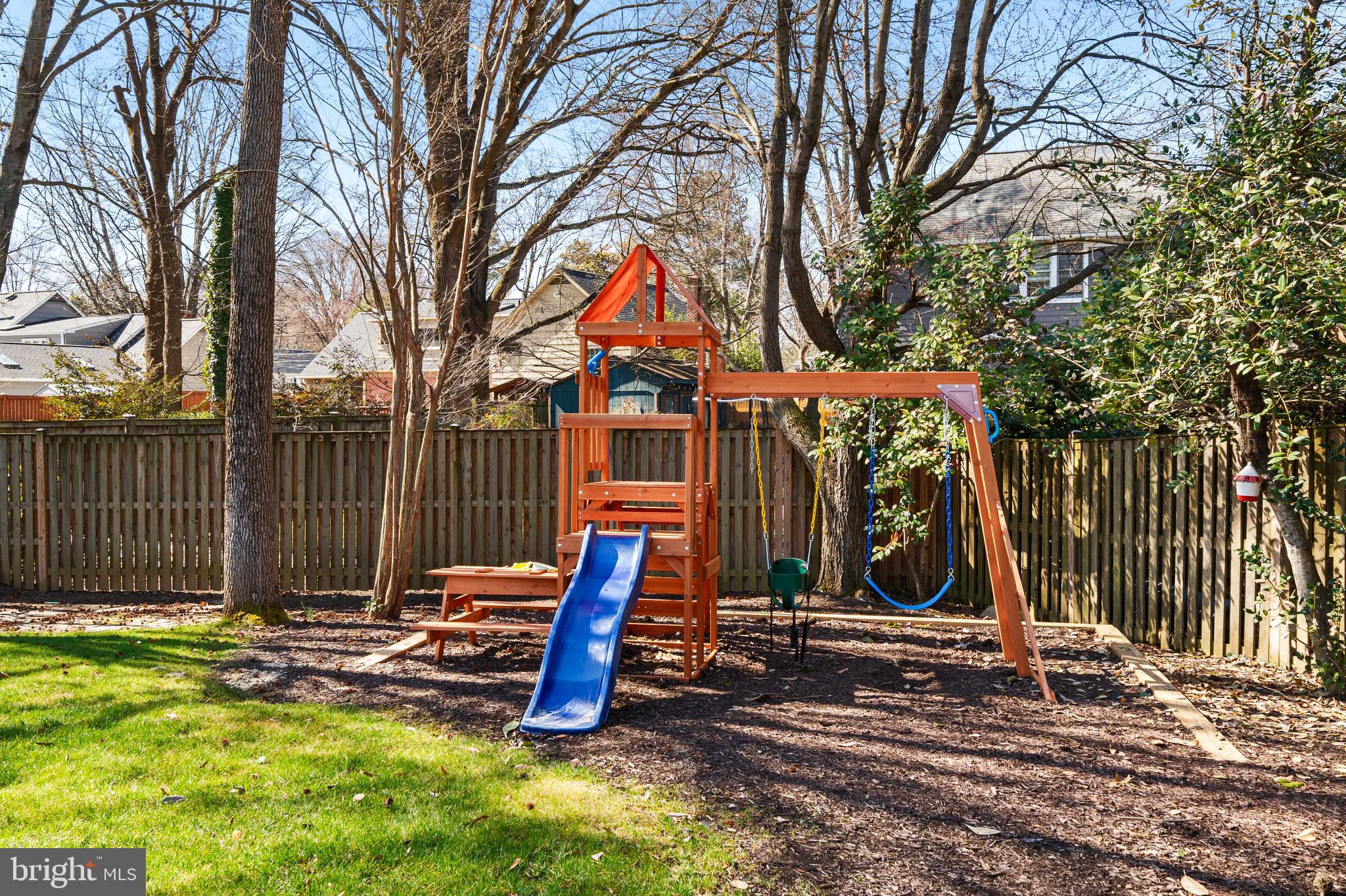 PLYMOUTH HAVEN - Residential