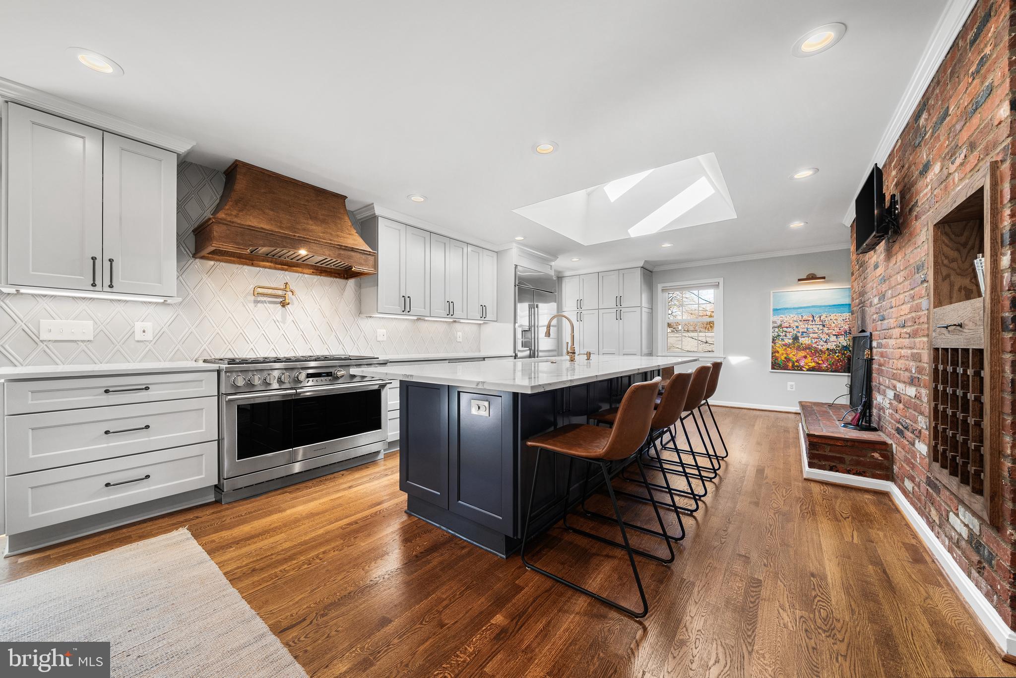 PLYMOUTH HAVEN - Residential