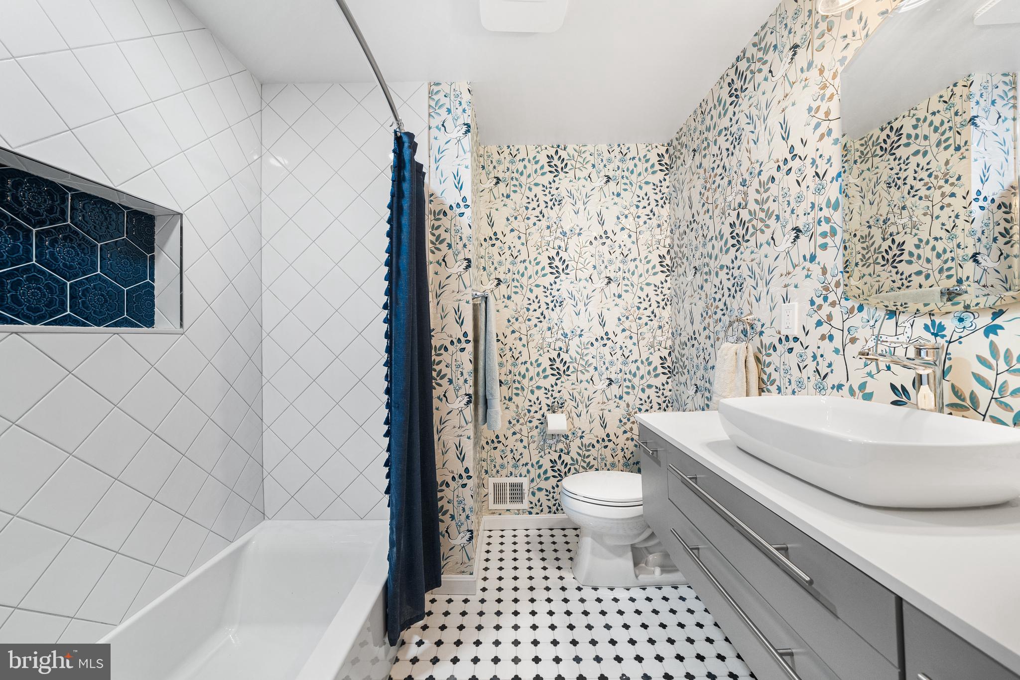 PLYMOUTH HAVEN - Residential