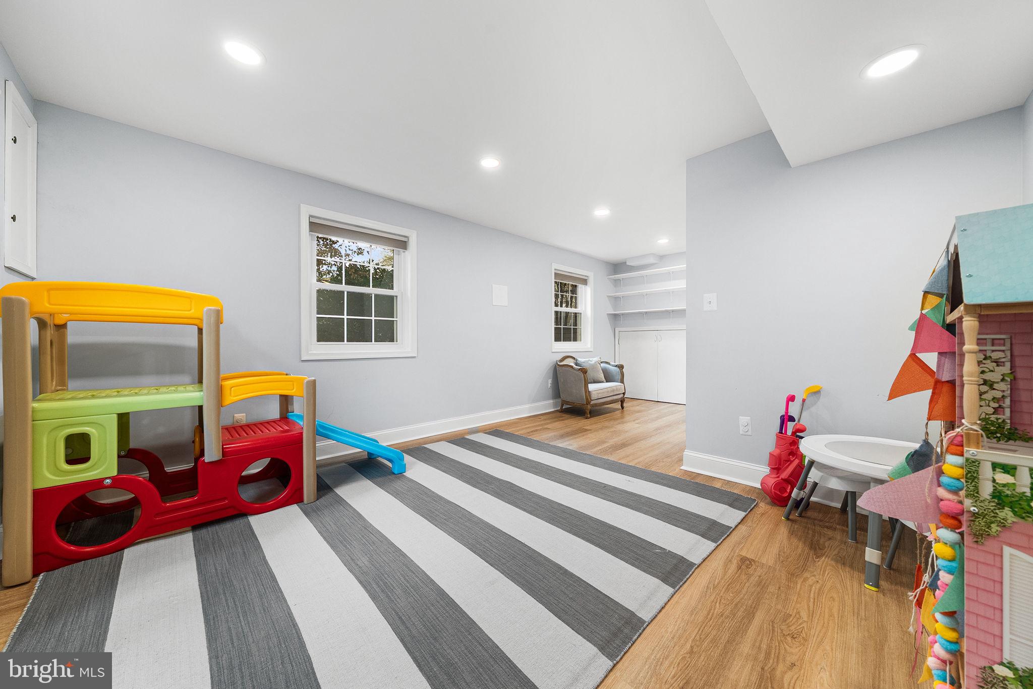 PLYMOUTH HAVEN - Residential