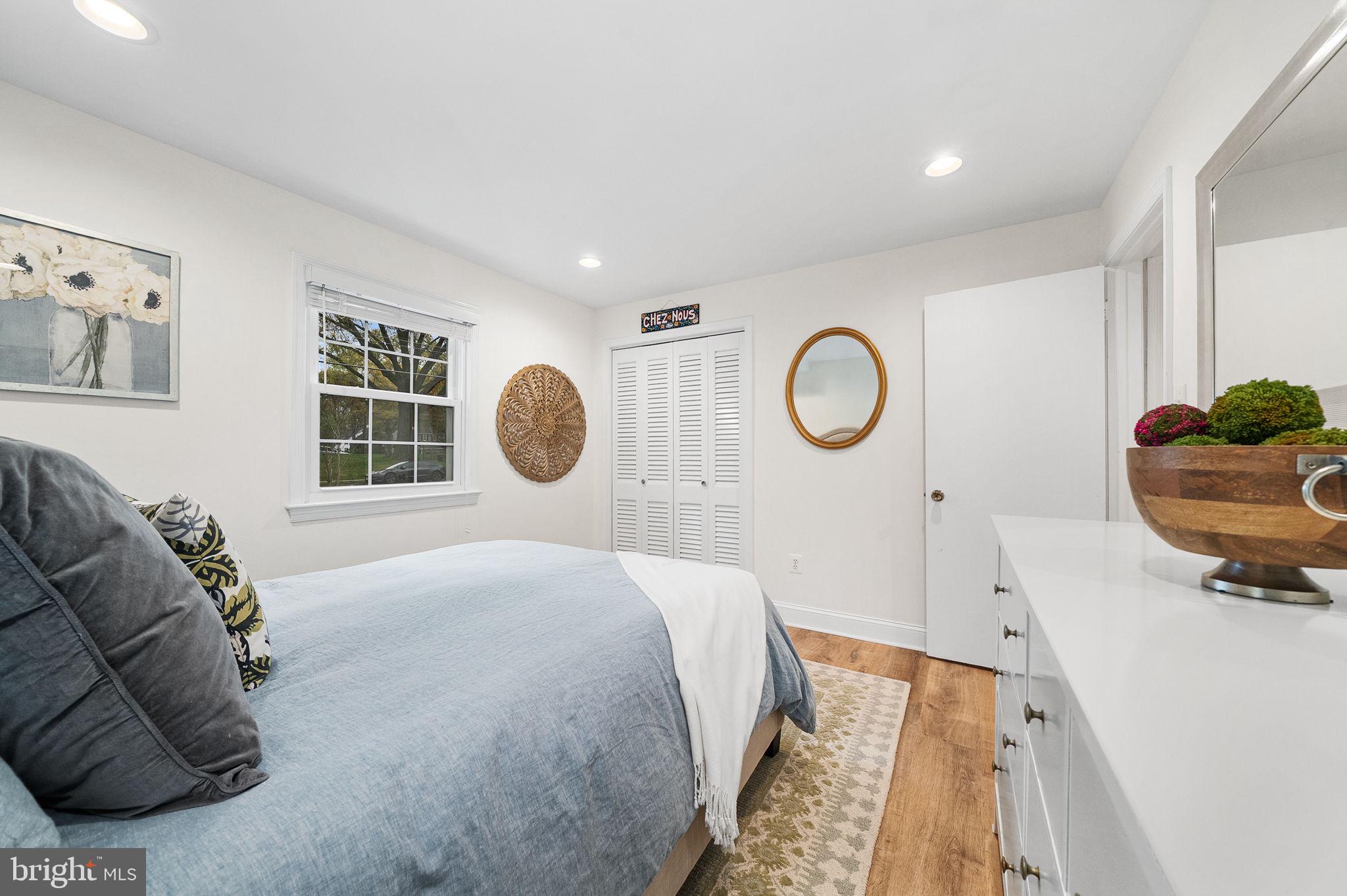 PLYMOUTH HAVEN - Residential