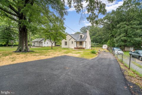 Homes For Sale - 2908 Parkland Drive<br/> DISTRICT HEIGHTS, MD 20747