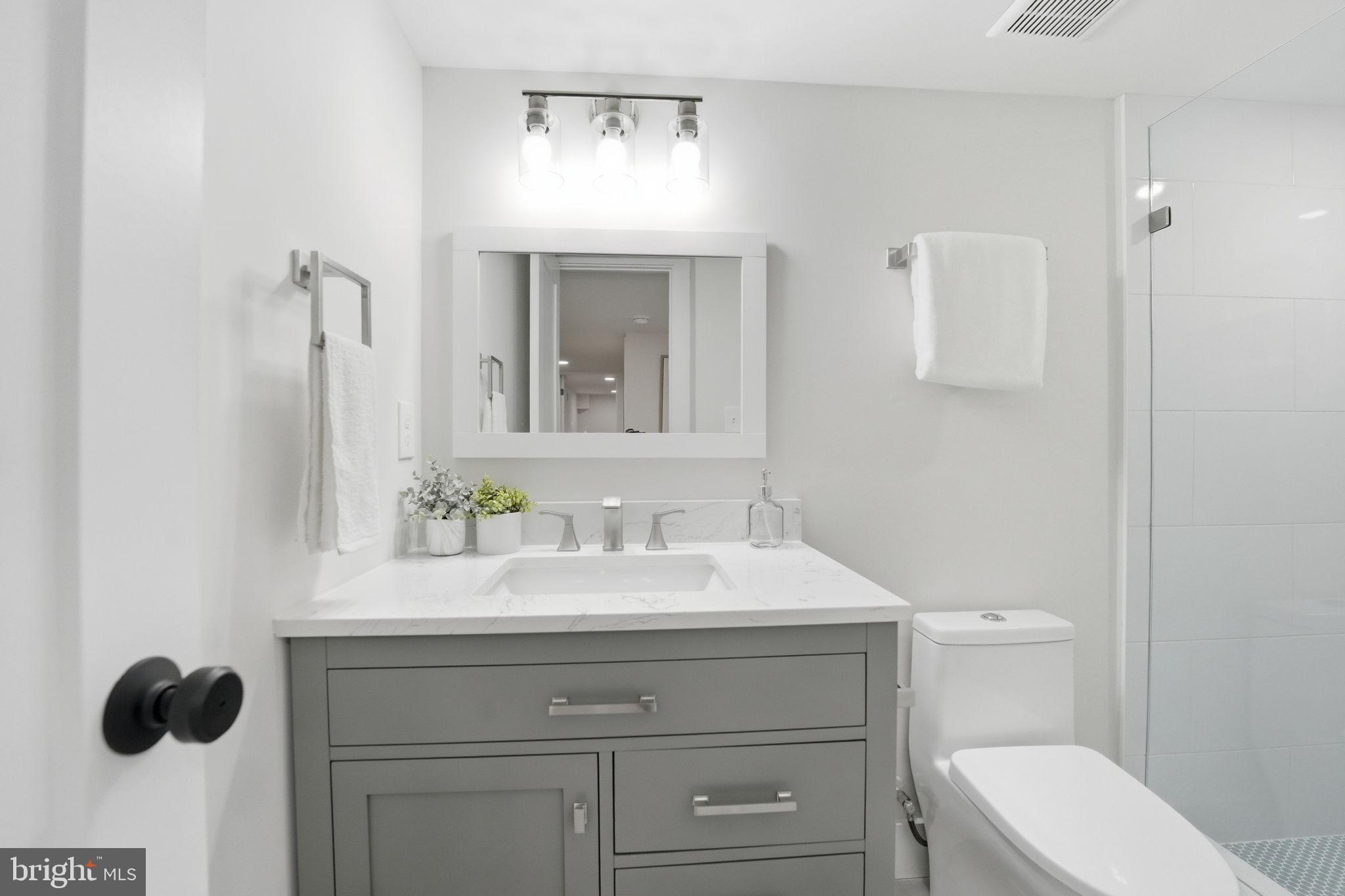 CLARENDON - Residential