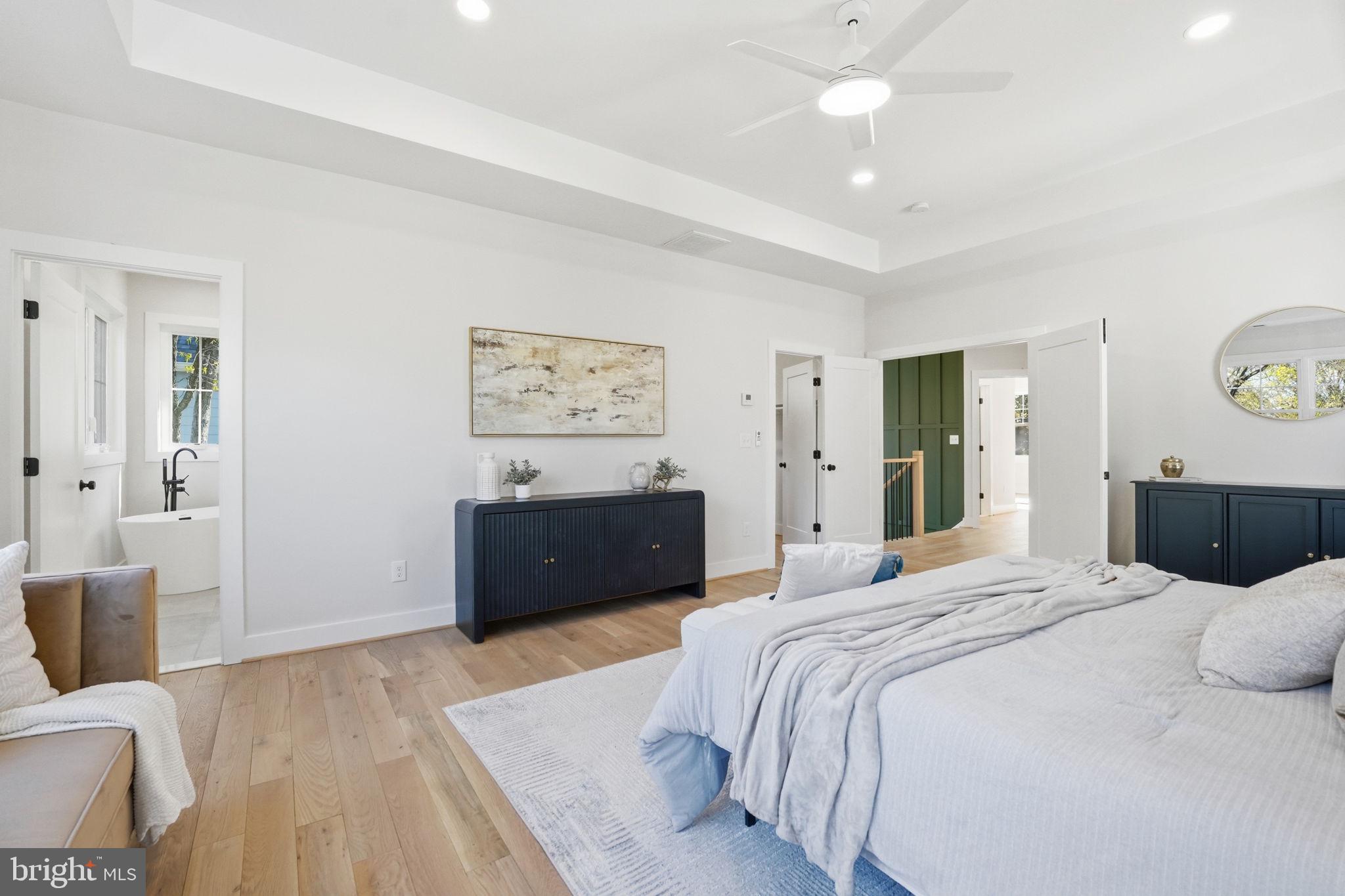 CLARENDON - Residential