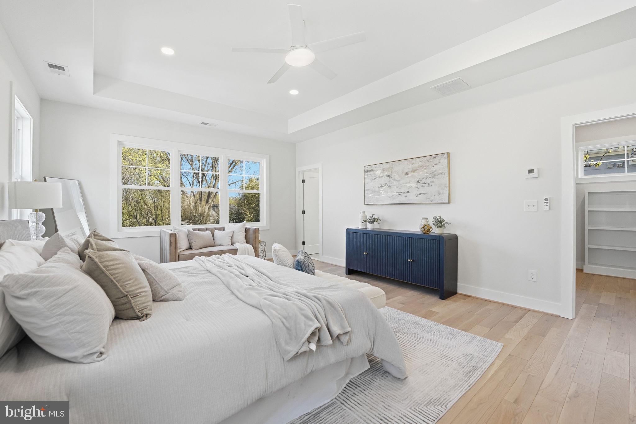 CLARENDON - Residential