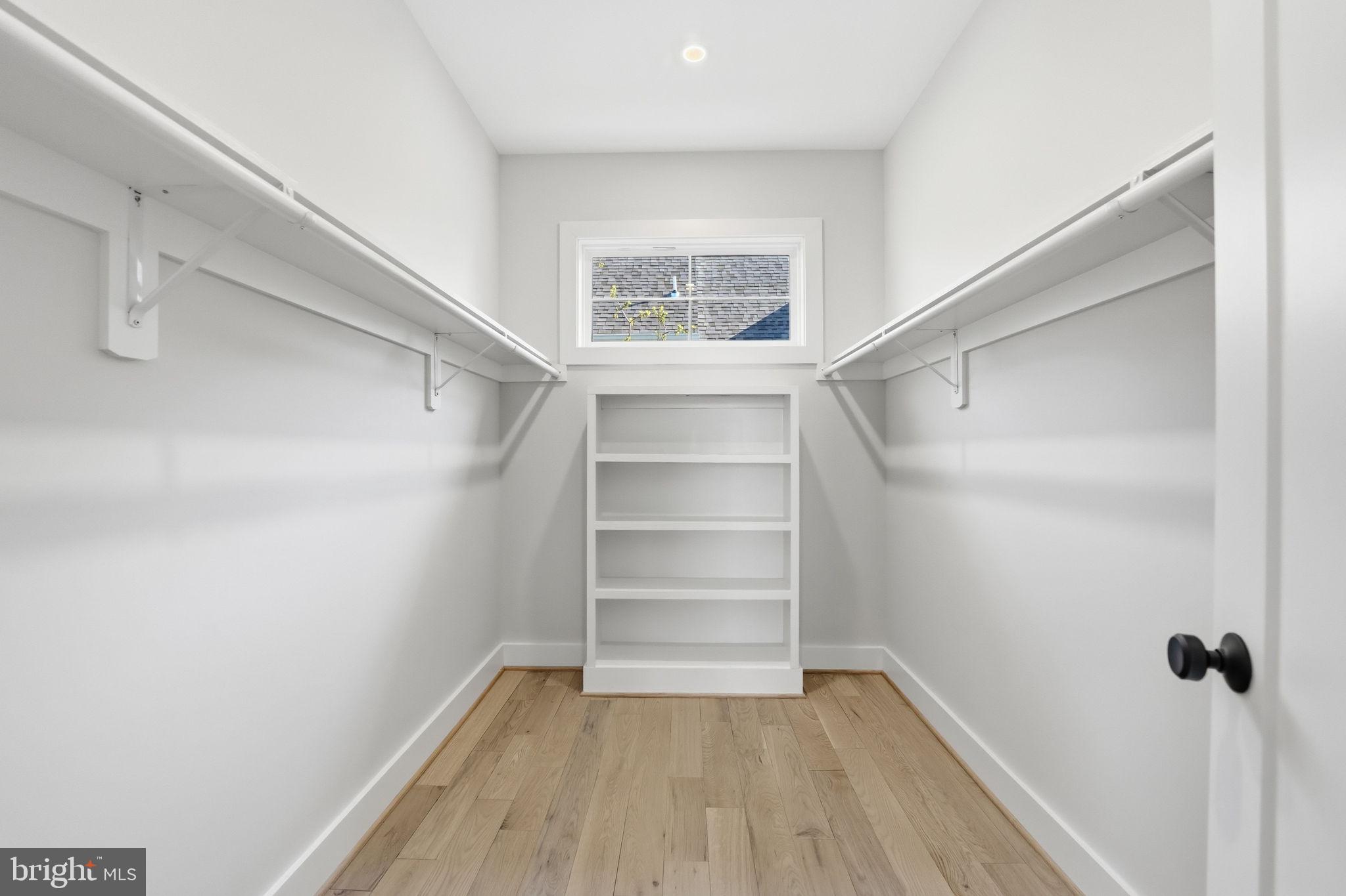 CLARENDON - Residential