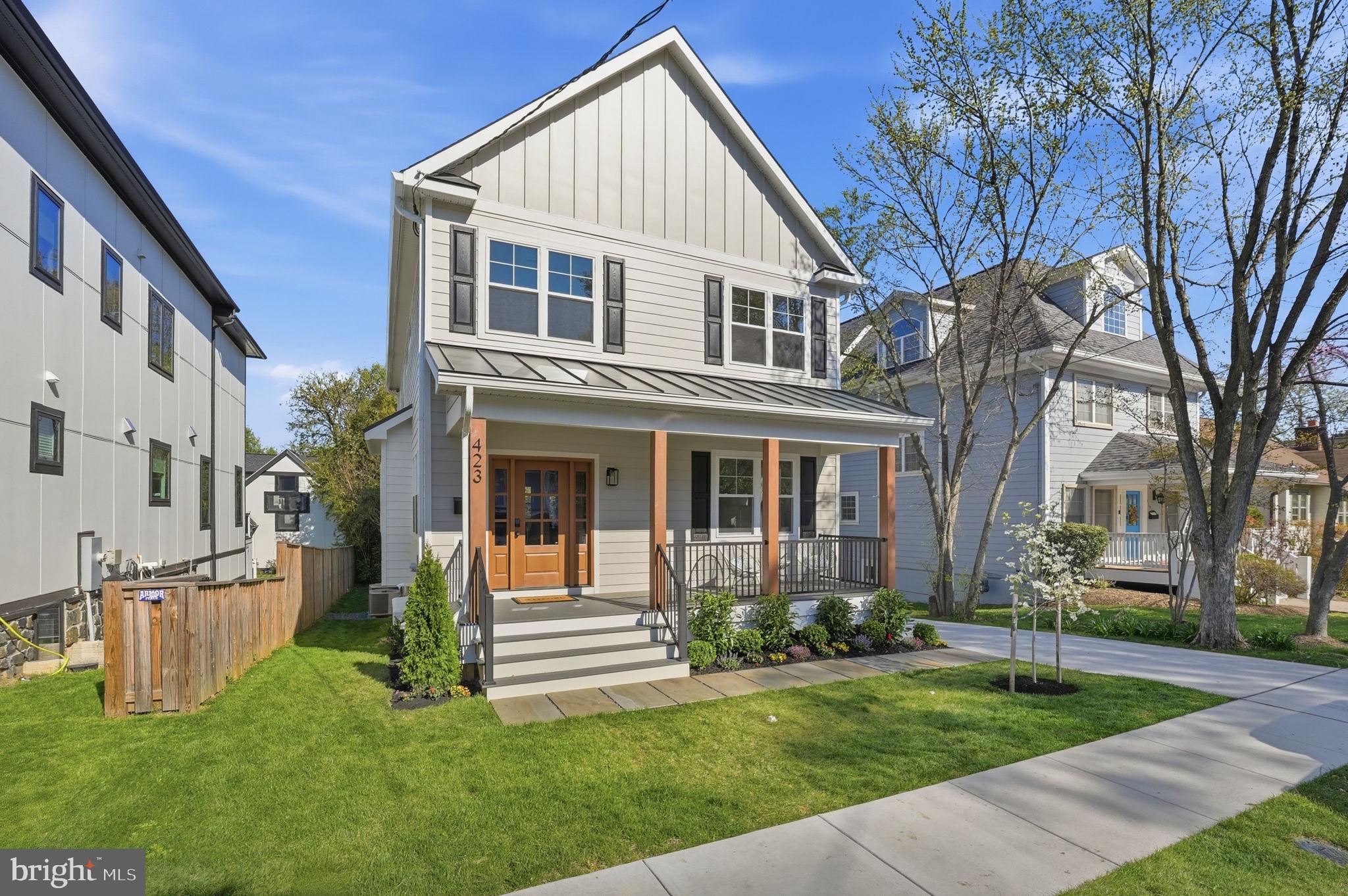 CLARENDON - Residential