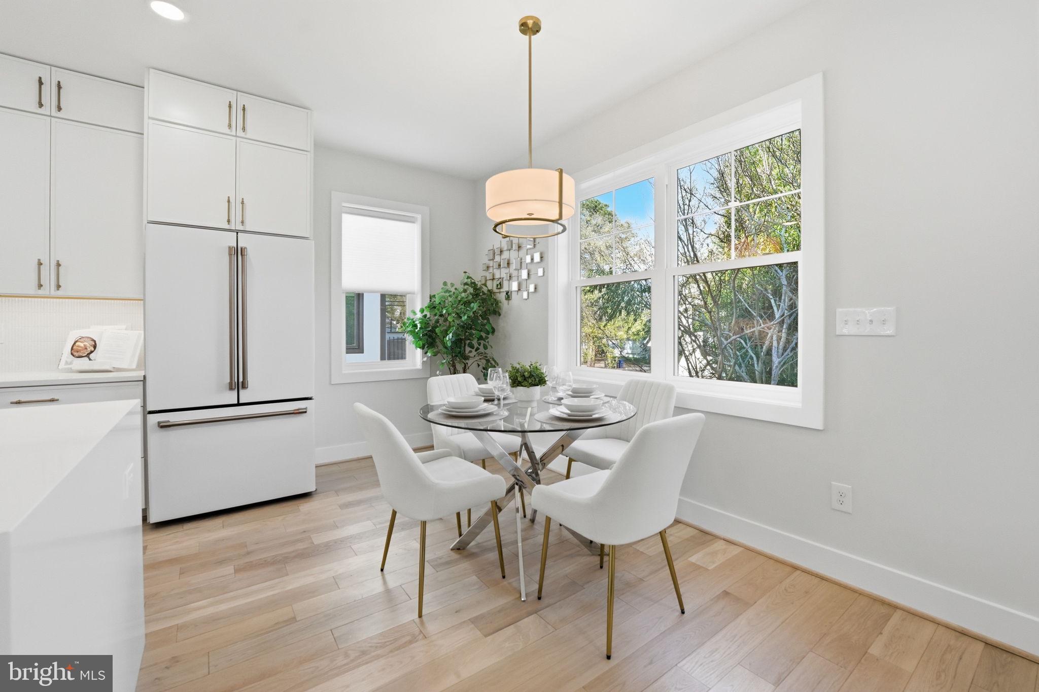 CLARENDON - Residential