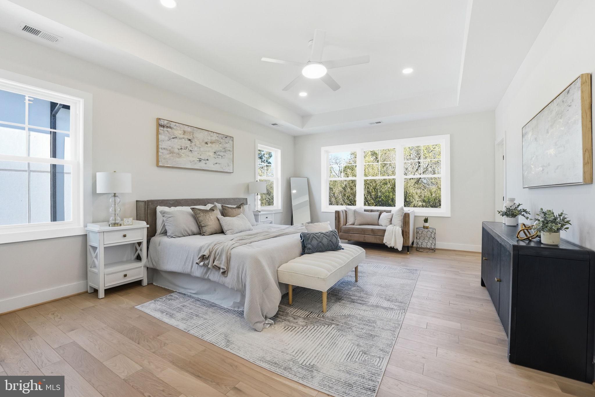 CLARENDON - Residential