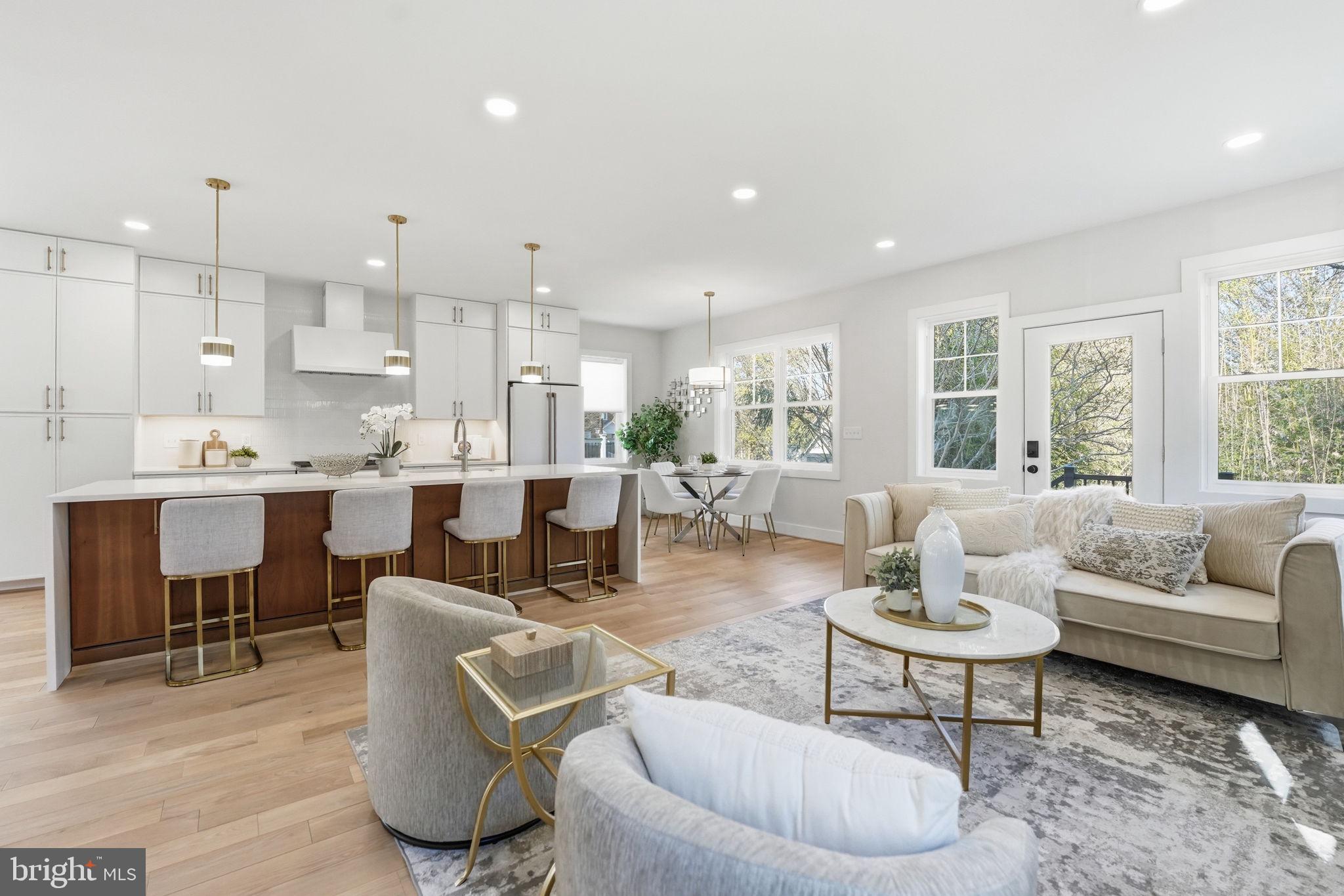 CLARENDON - Residential