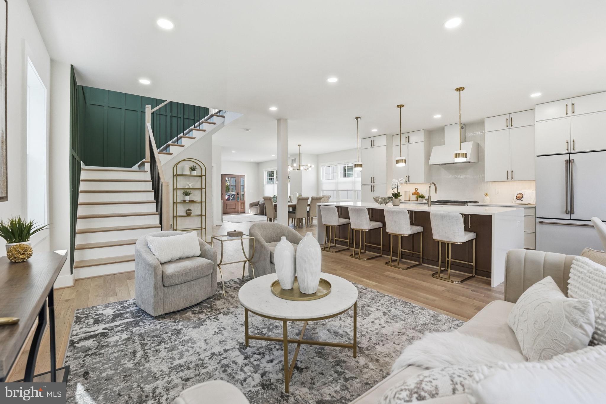 CLARENDON - Residential