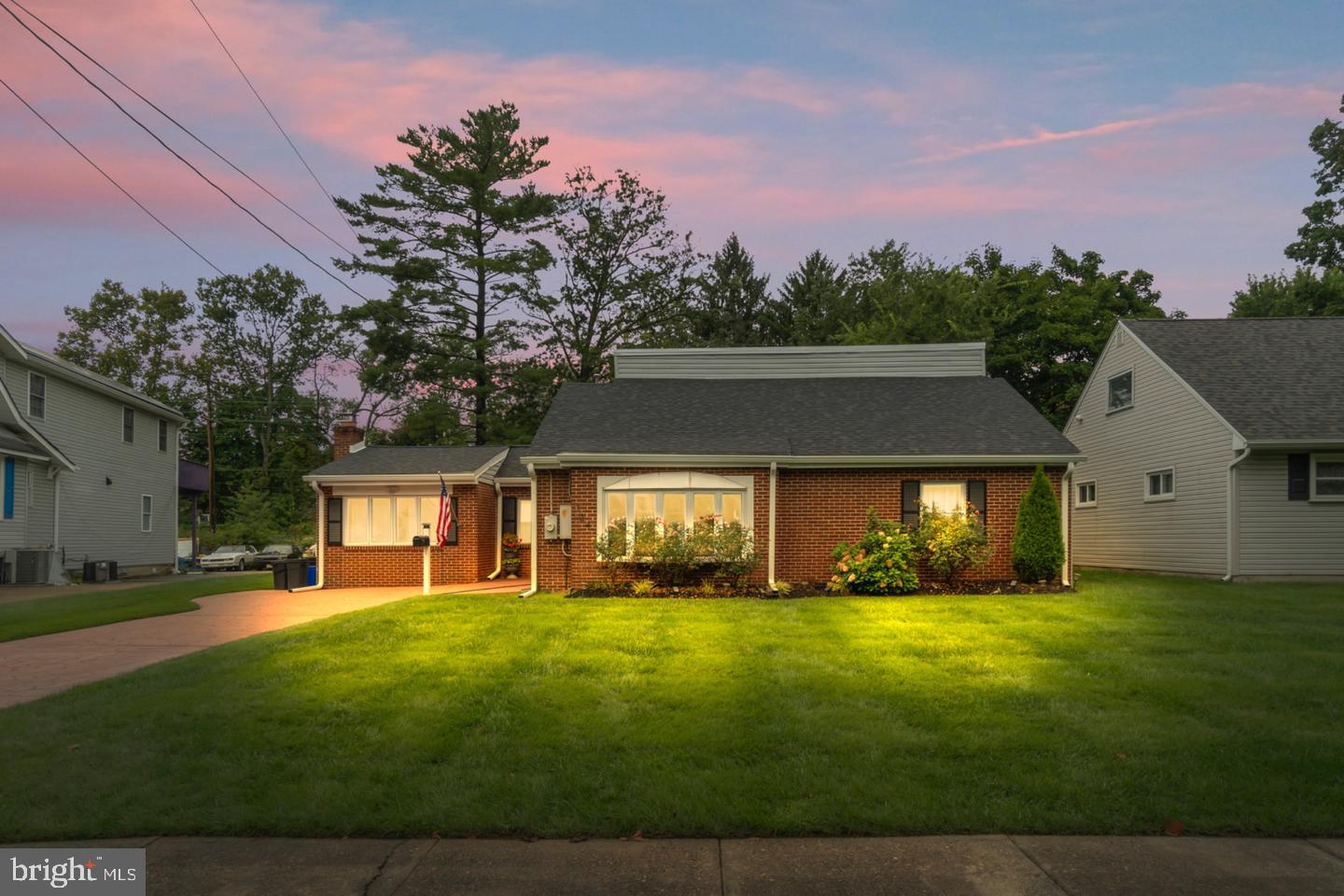 124 GLENWOOD AVENUE