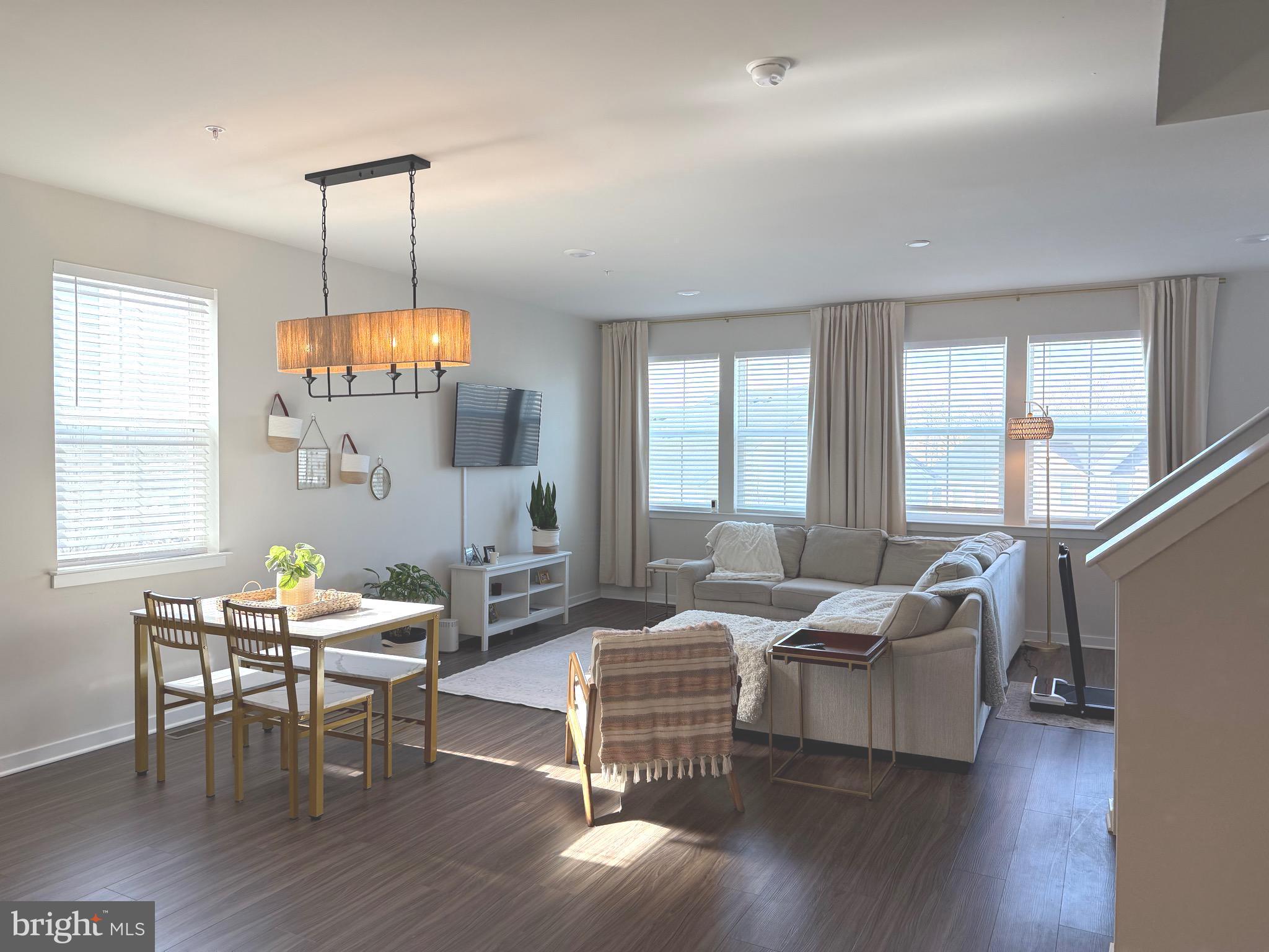 CLOVER MILL - Residential