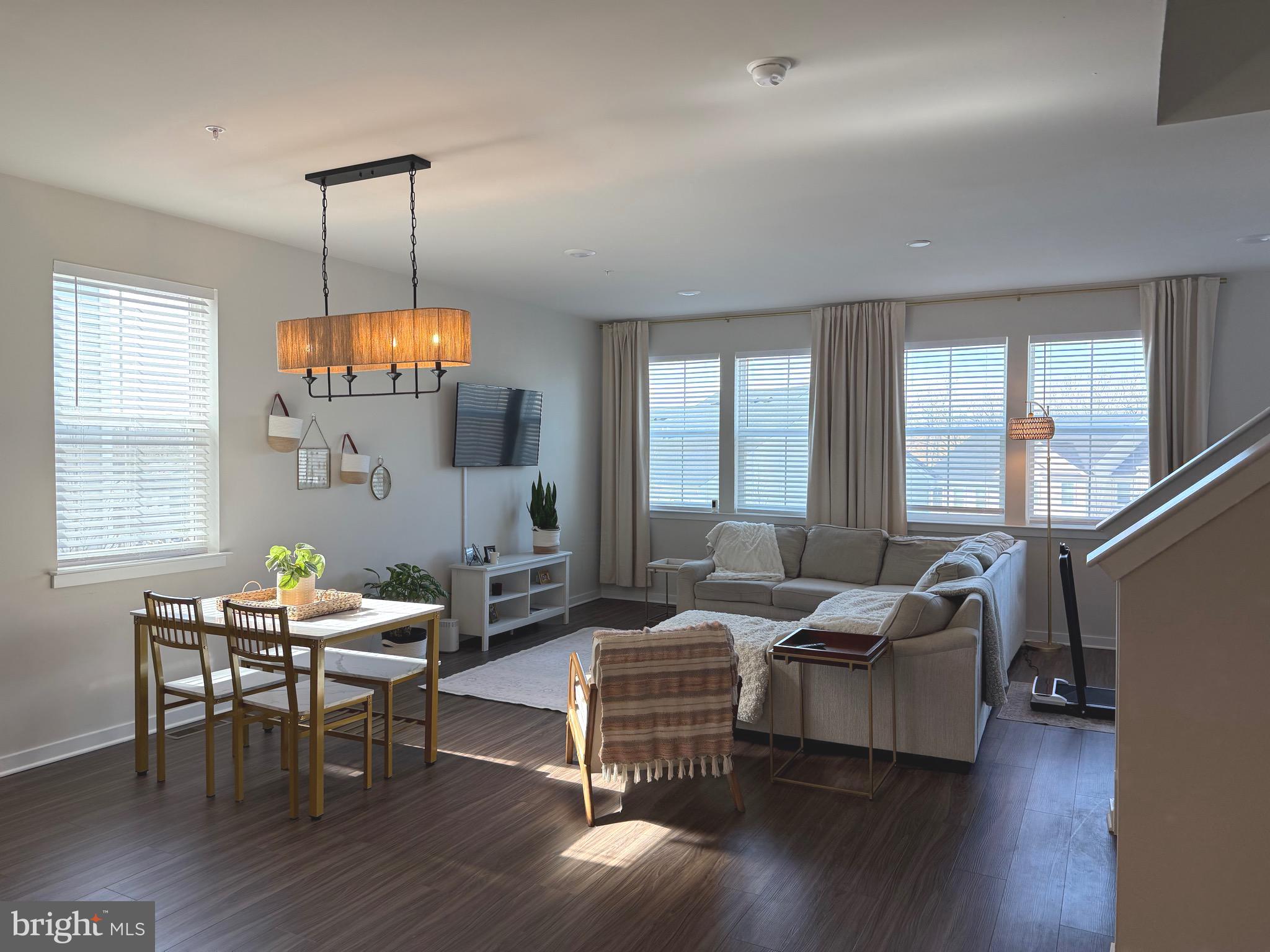 CLOVER MILL - Residential