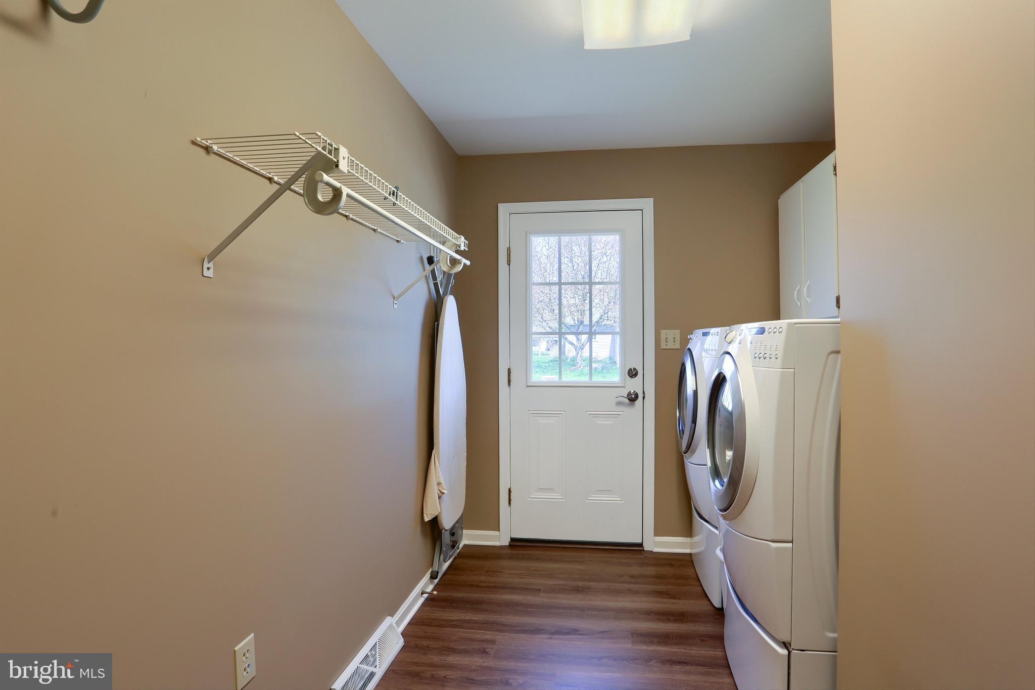 JONATHAN PARK - Residential