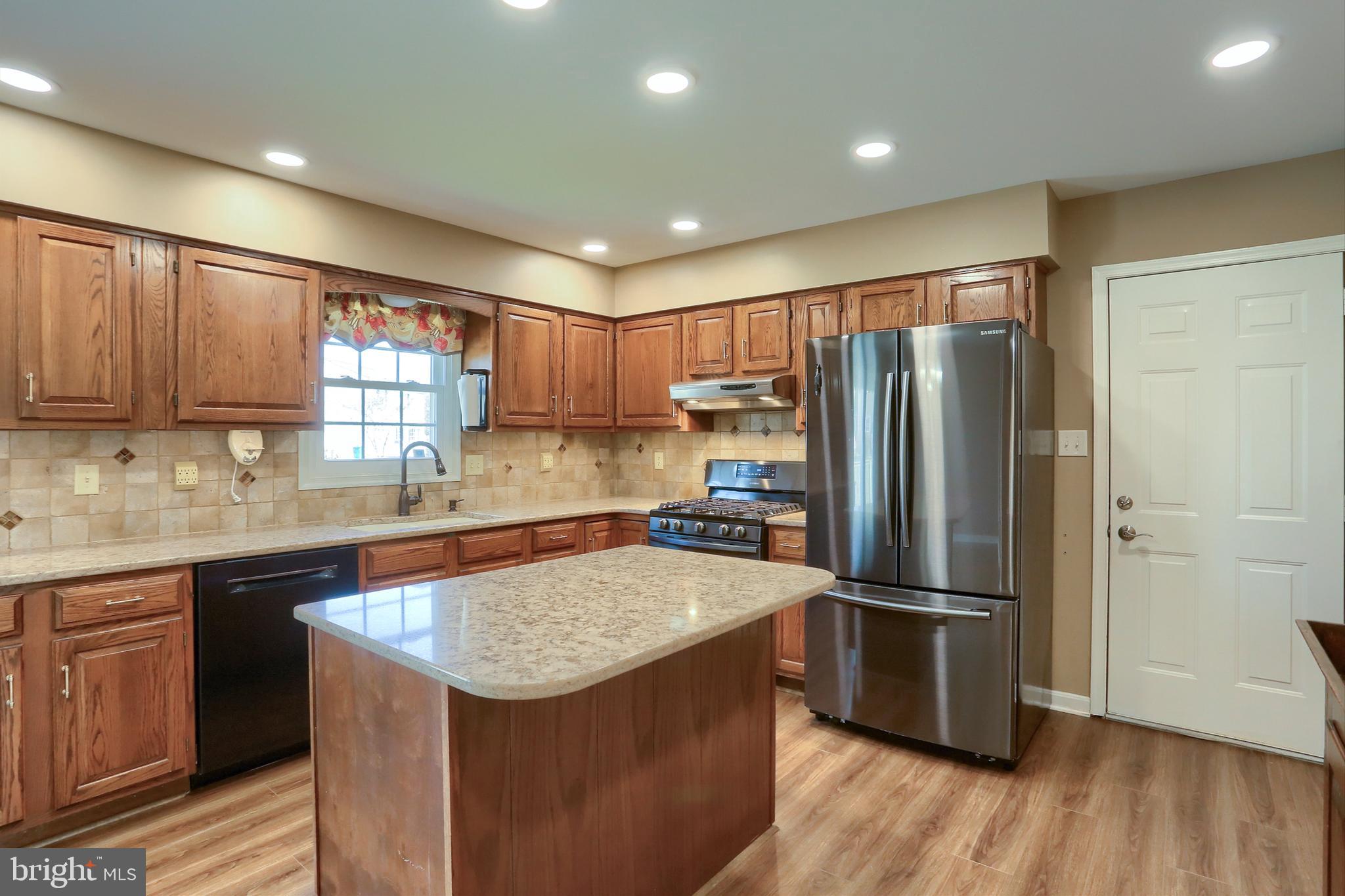 JONATHAN PARK - Residential