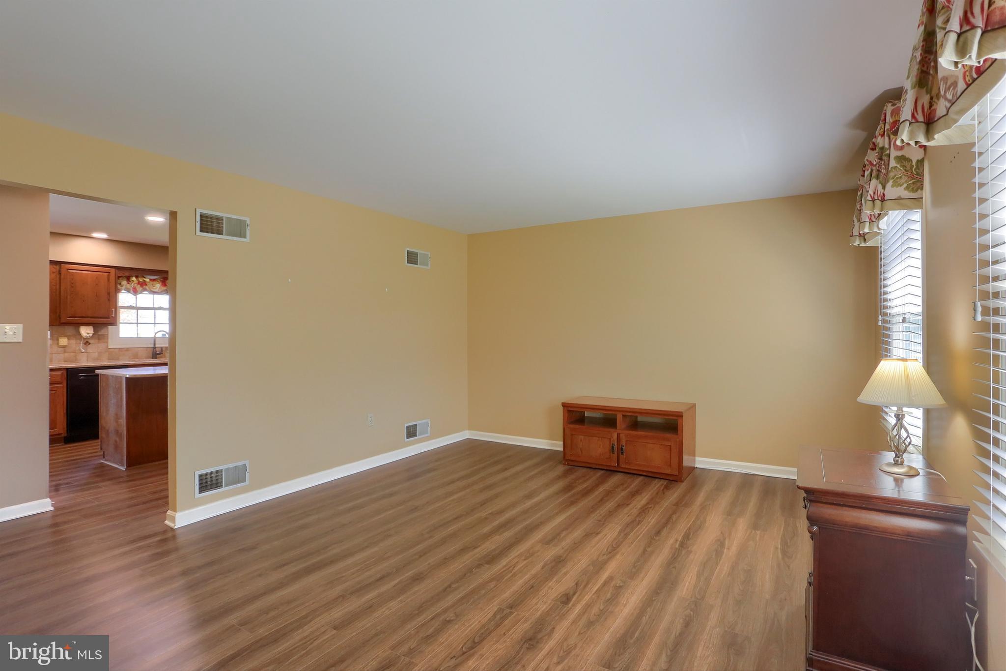 JONATHAN PARK - Residential