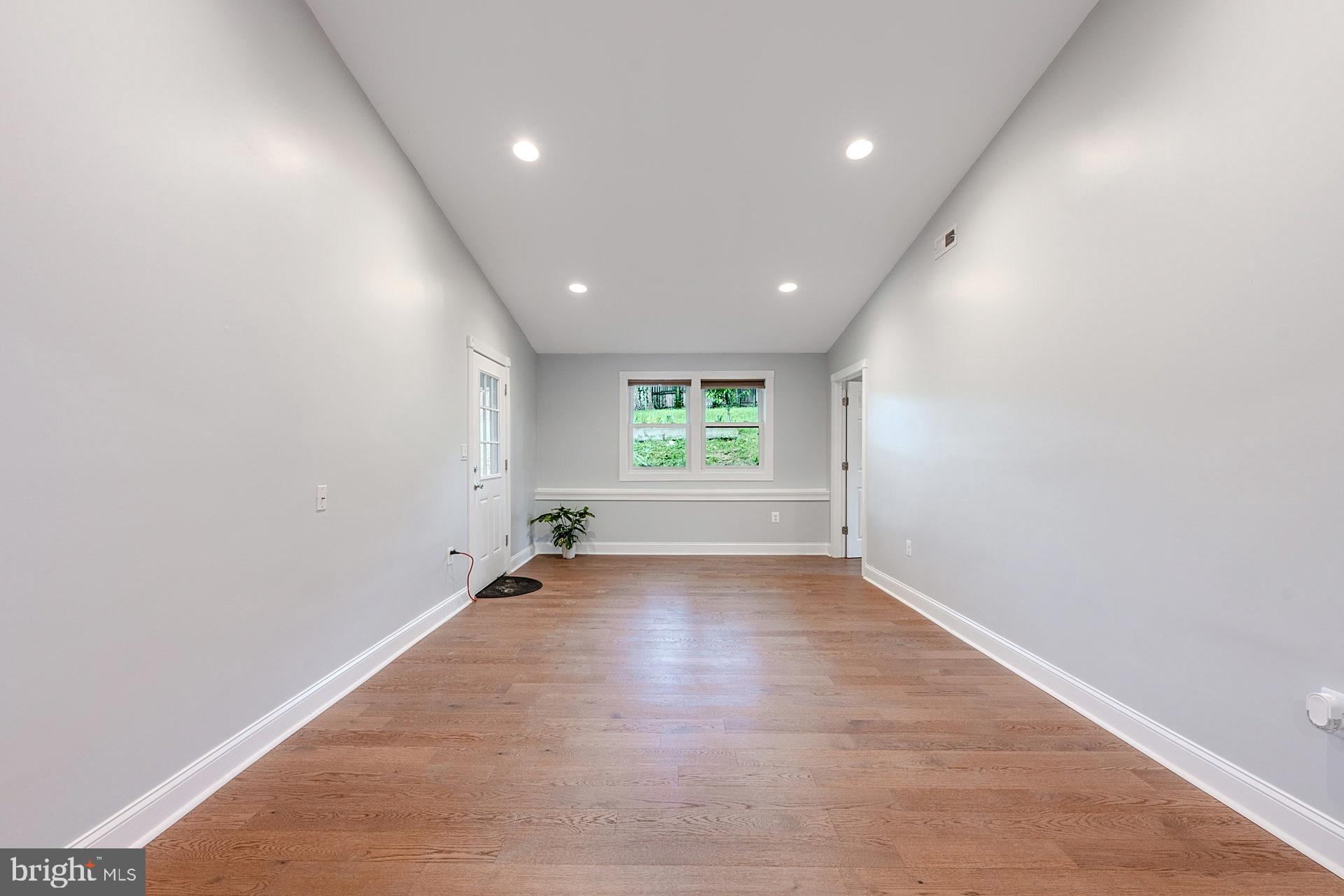 SPRINGFIELD - Residential