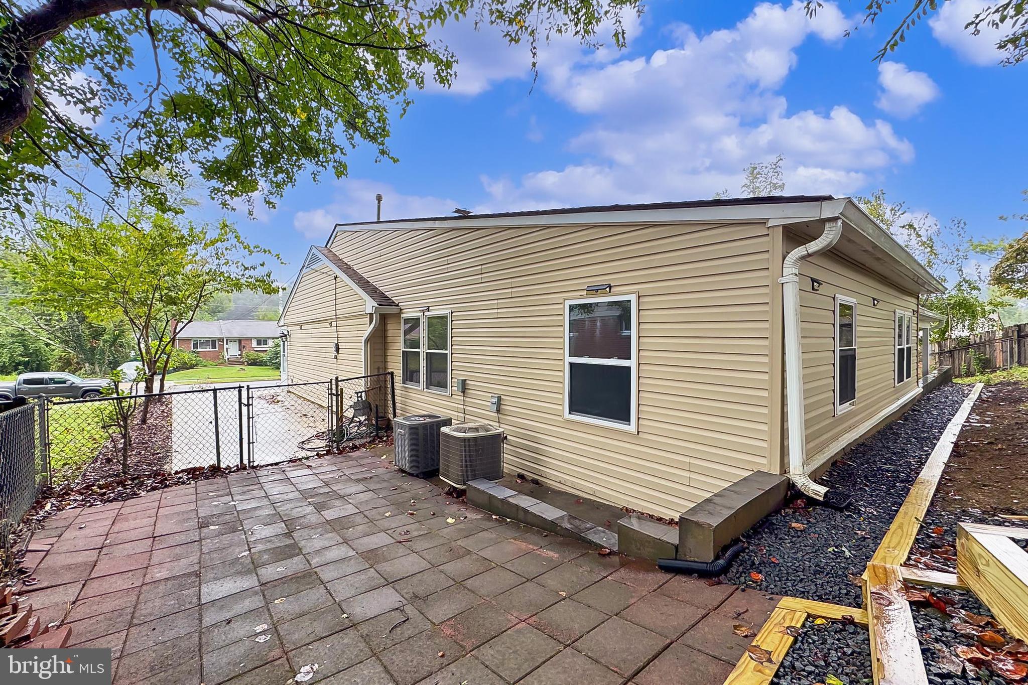 SPRINGFIELD - Residential