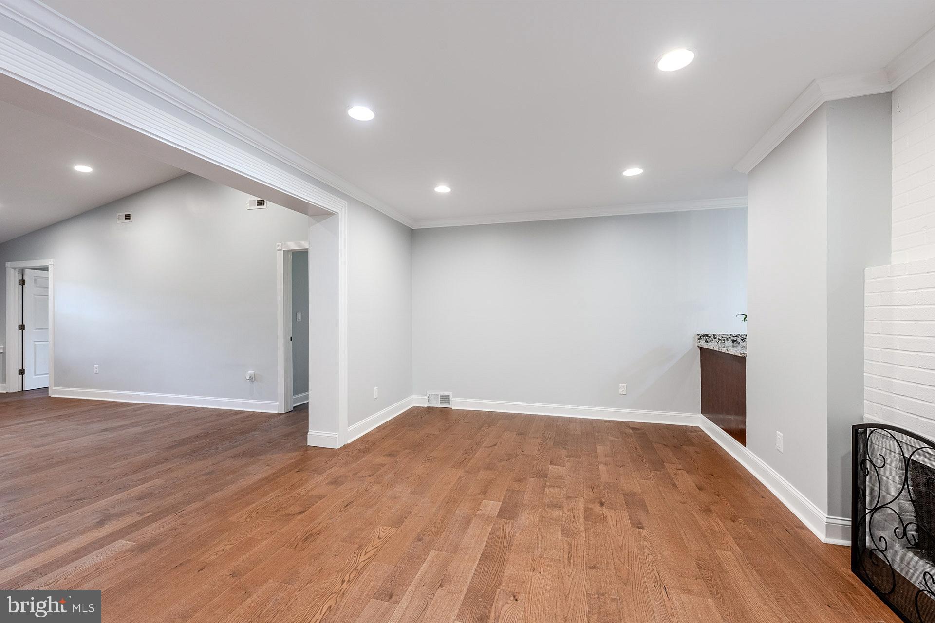 SPRINGFIELD - Residential