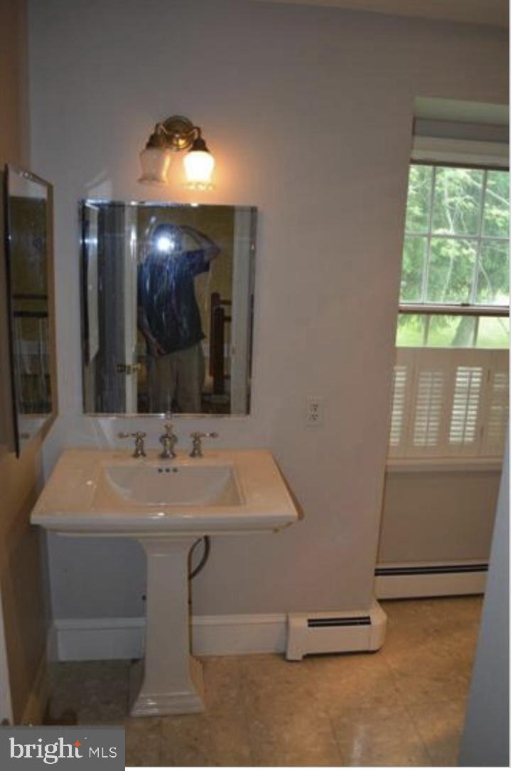 MONKTON - Residential Lease