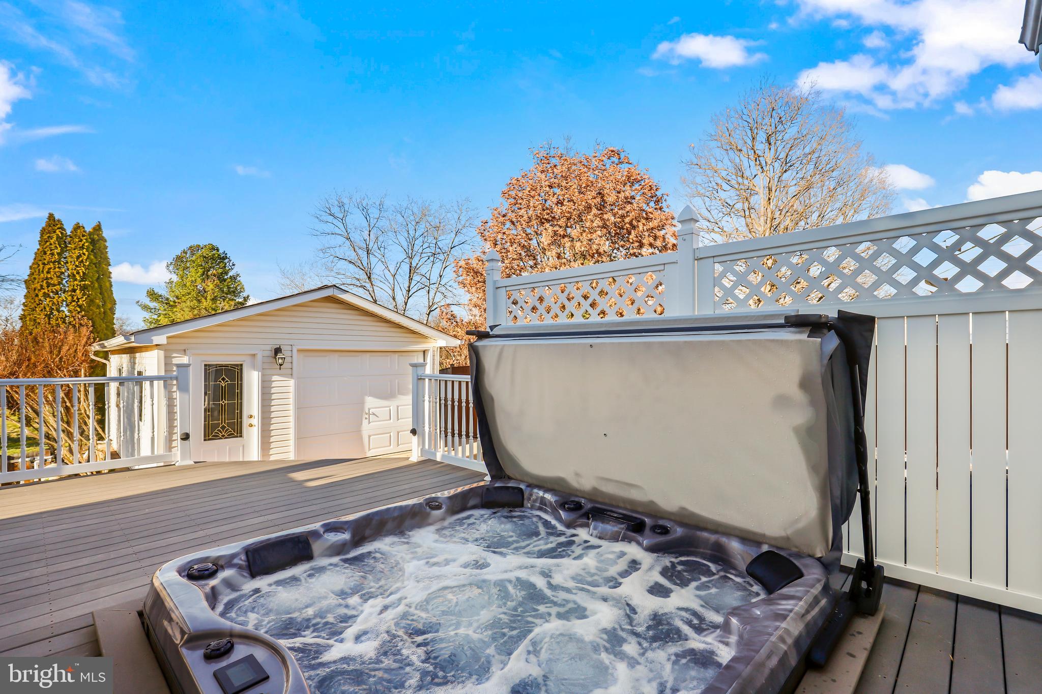 CLOVERHILL - Residential