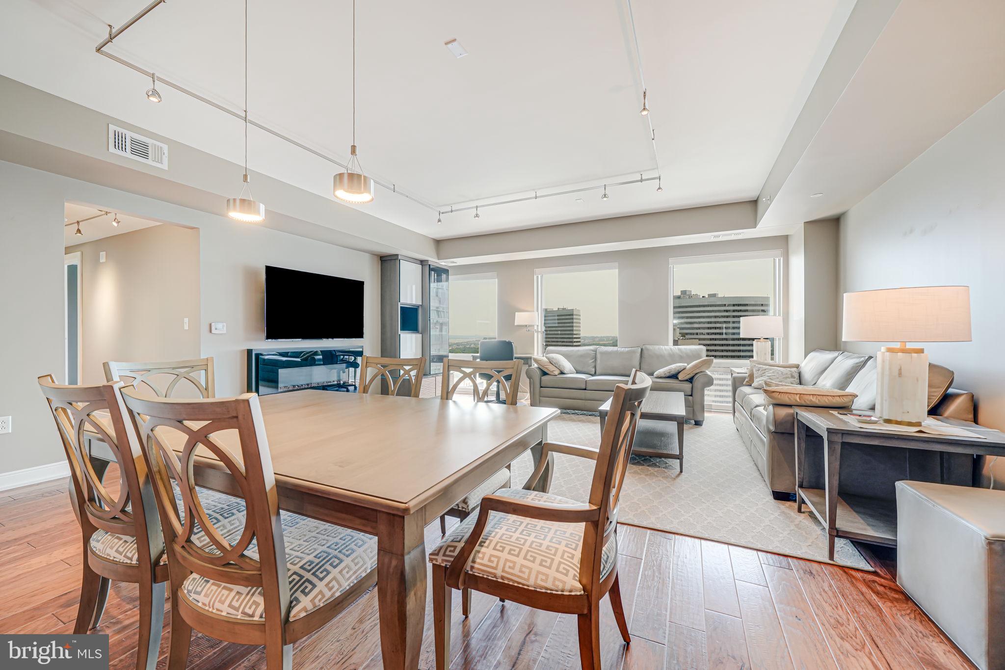 THE WATERVIEW - Residential