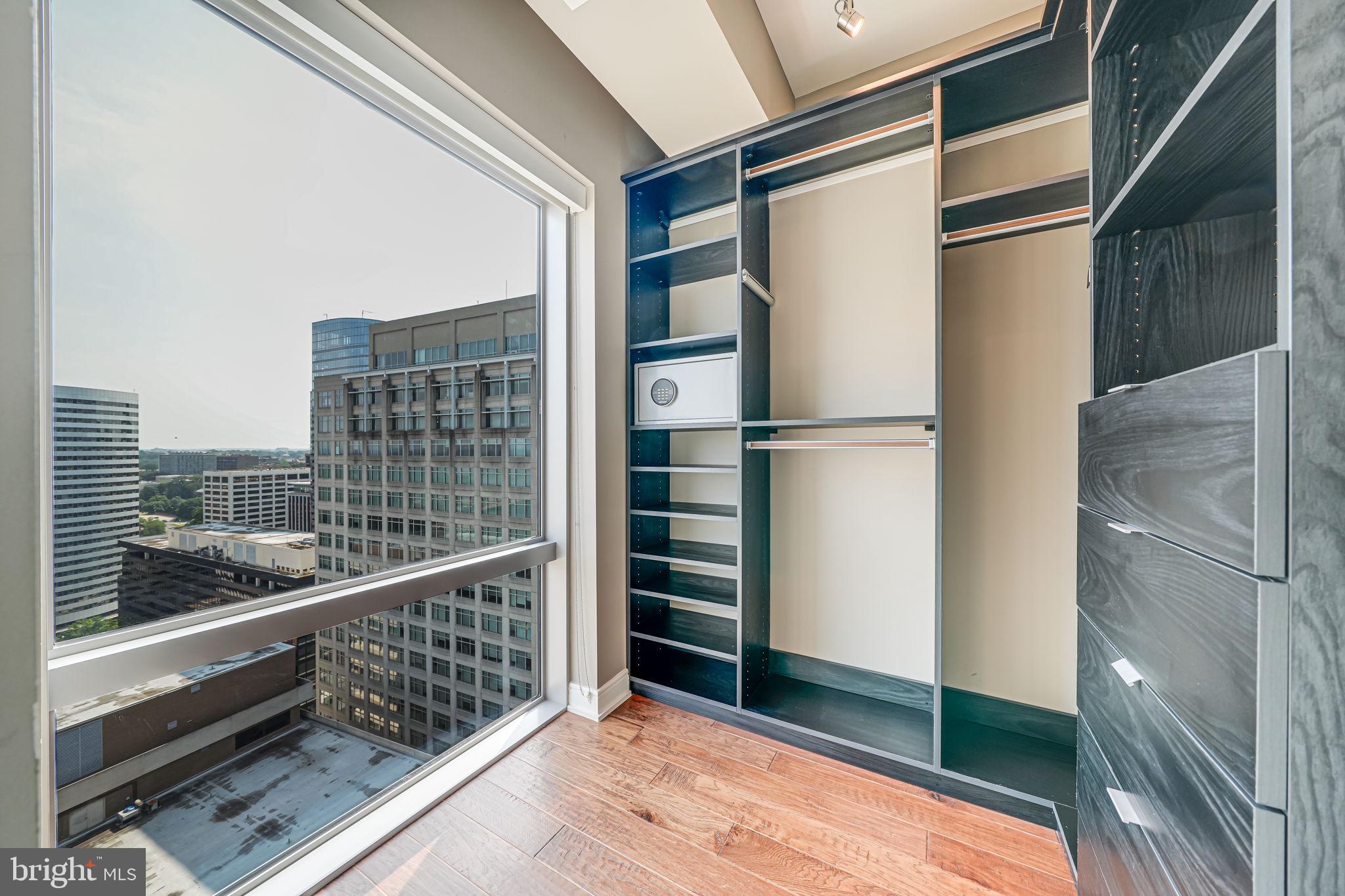 THE WATERVIEW - Residential