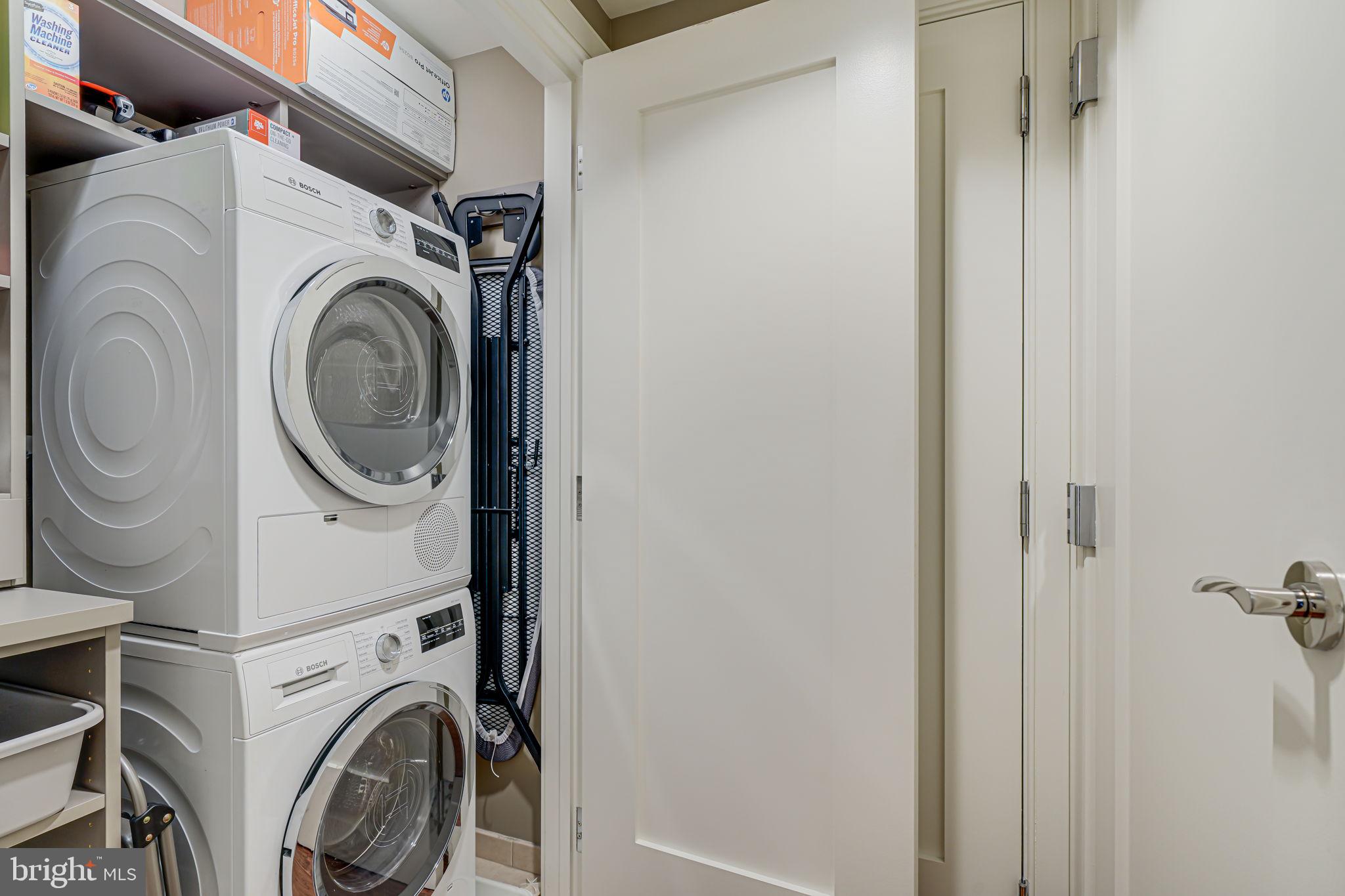 THE WATERVIEW - Residential