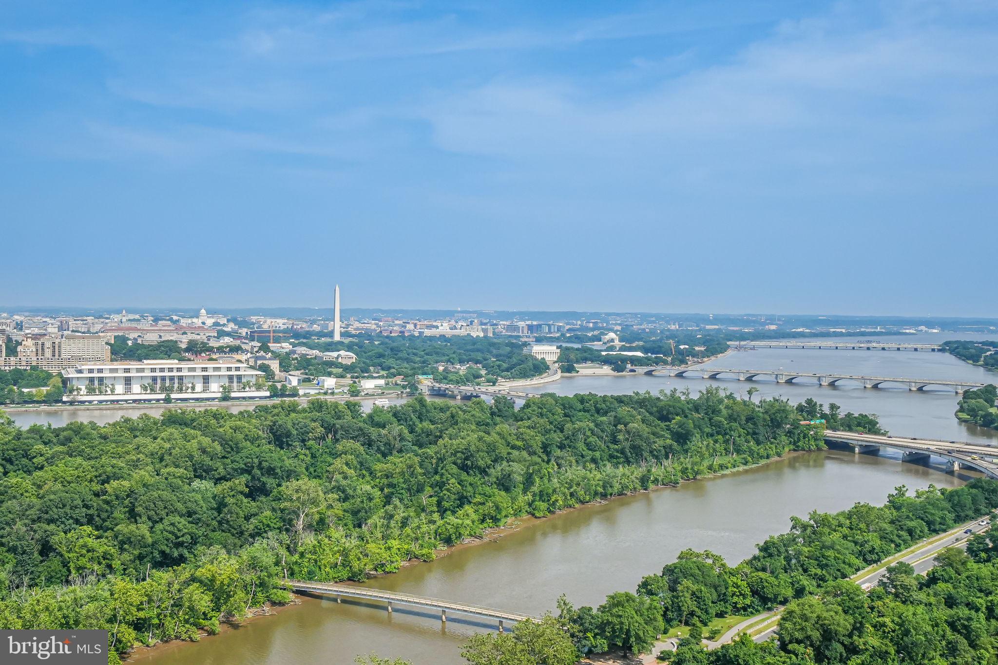 THE WATERVIEW - Residential