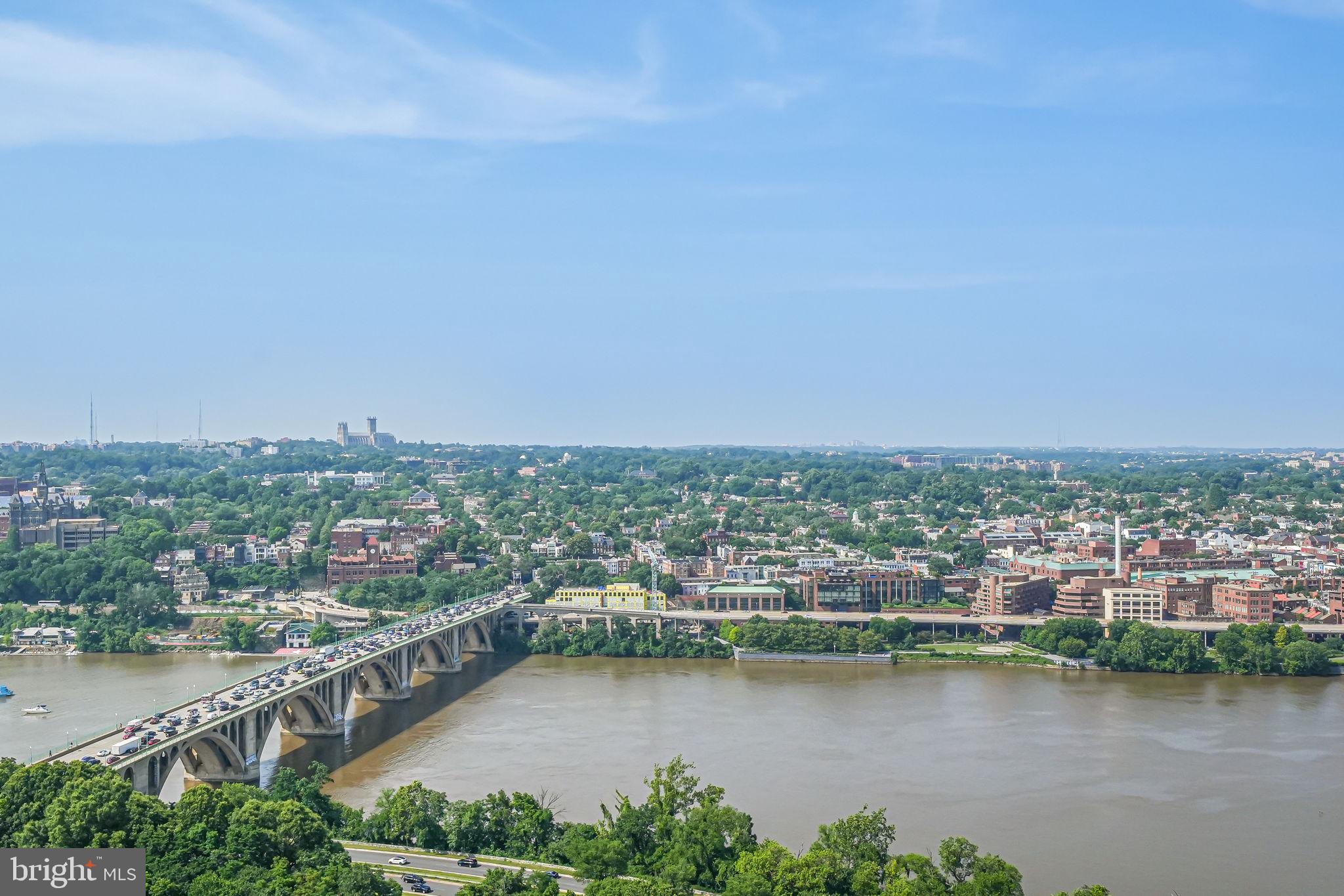 THE WATERVIEW - Residential