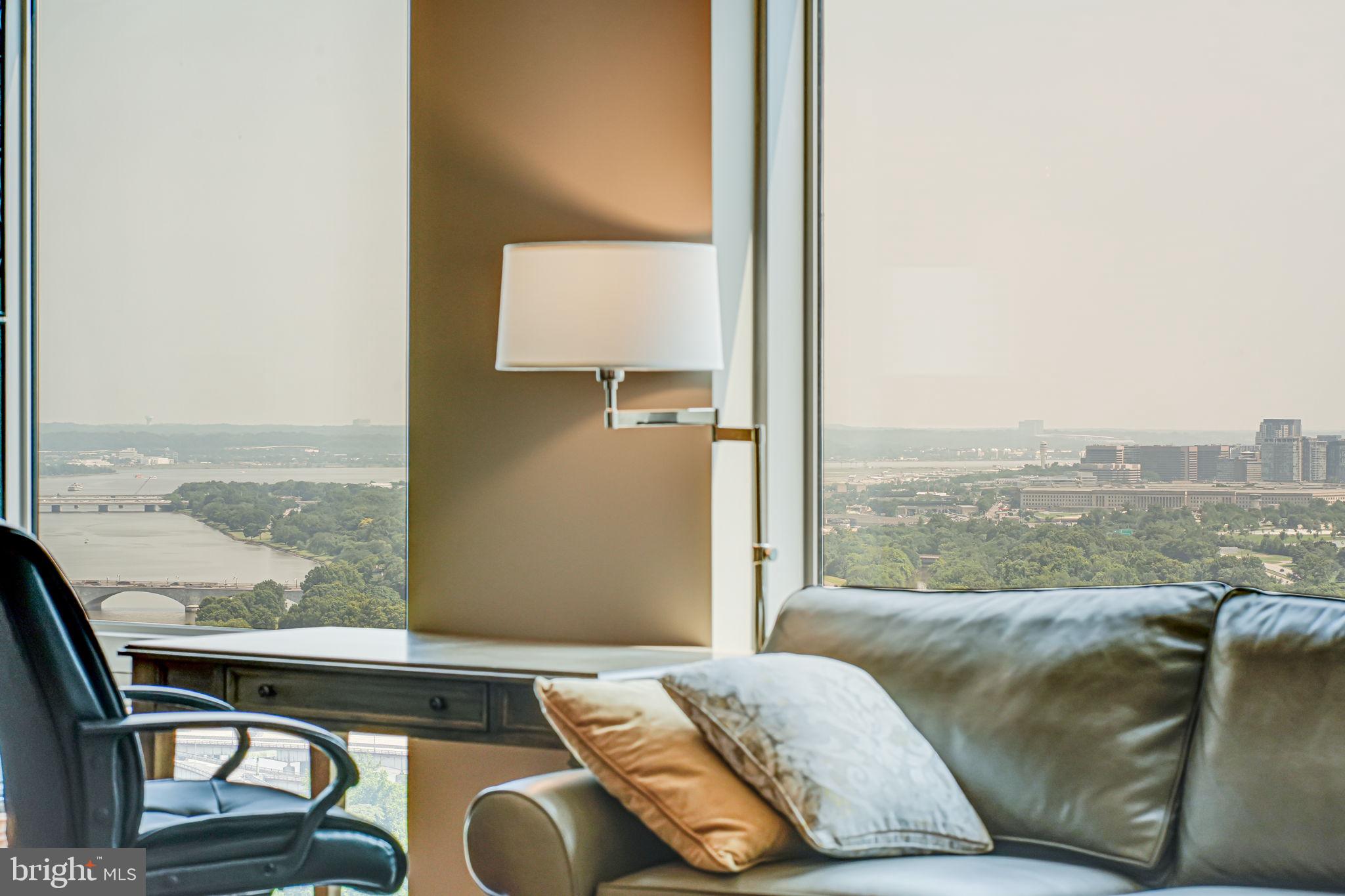 THE WATERVIEW - Residential