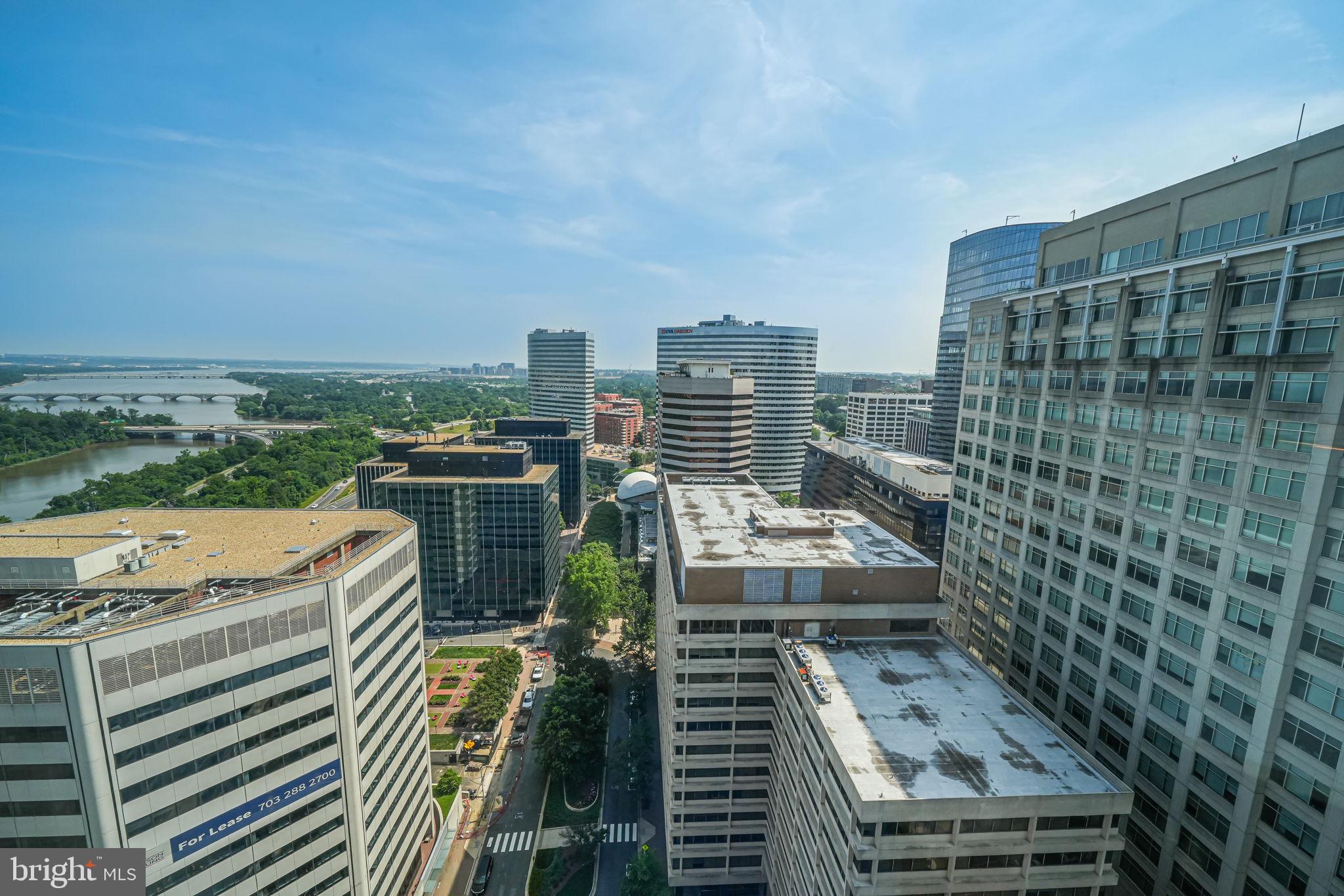 THE WATERVIEW - Residential