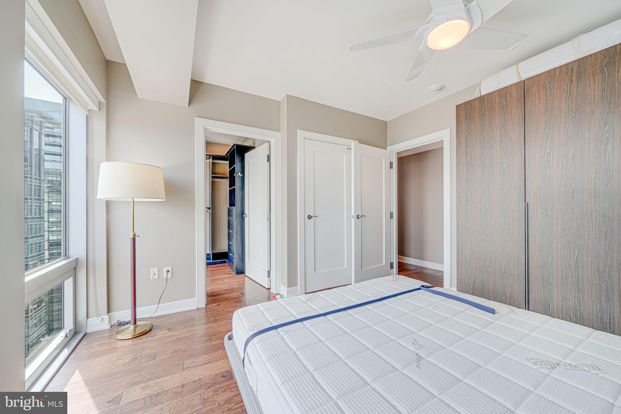 THE WATERVIEW - Residential