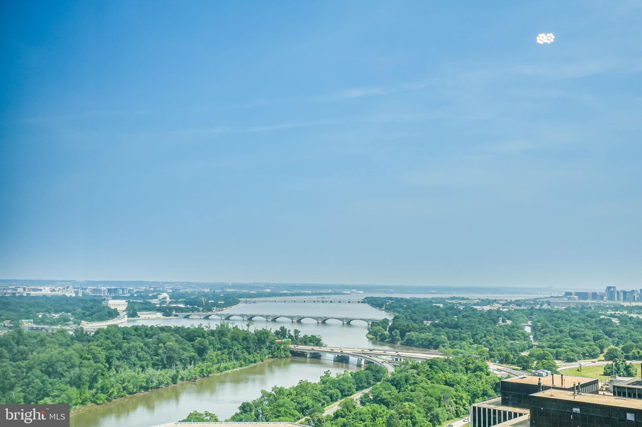 THE WATERVIEW - Residential