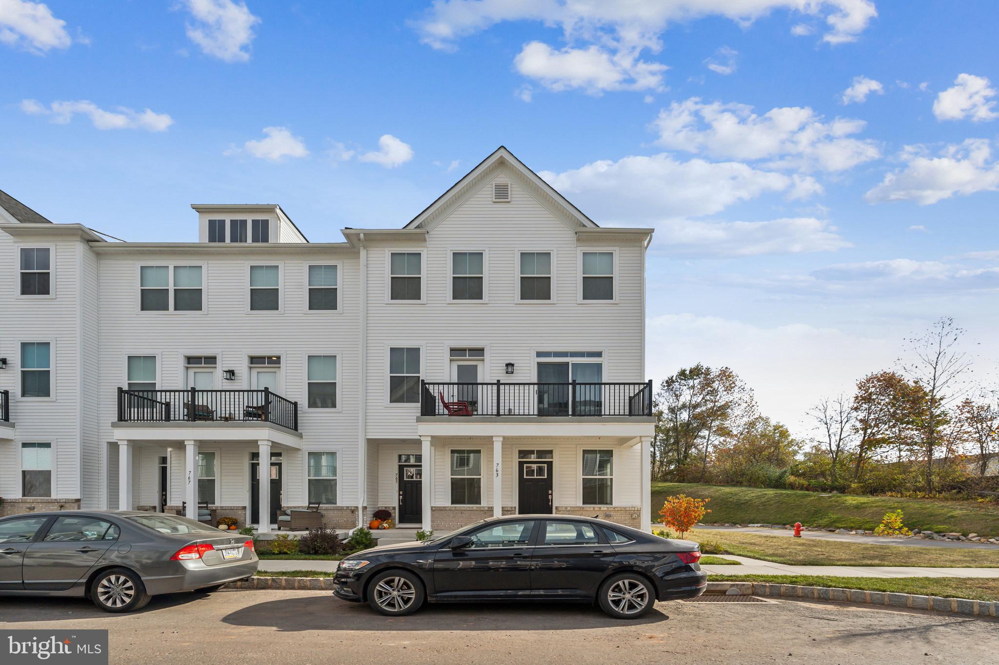 STEELPOINTE - Residential