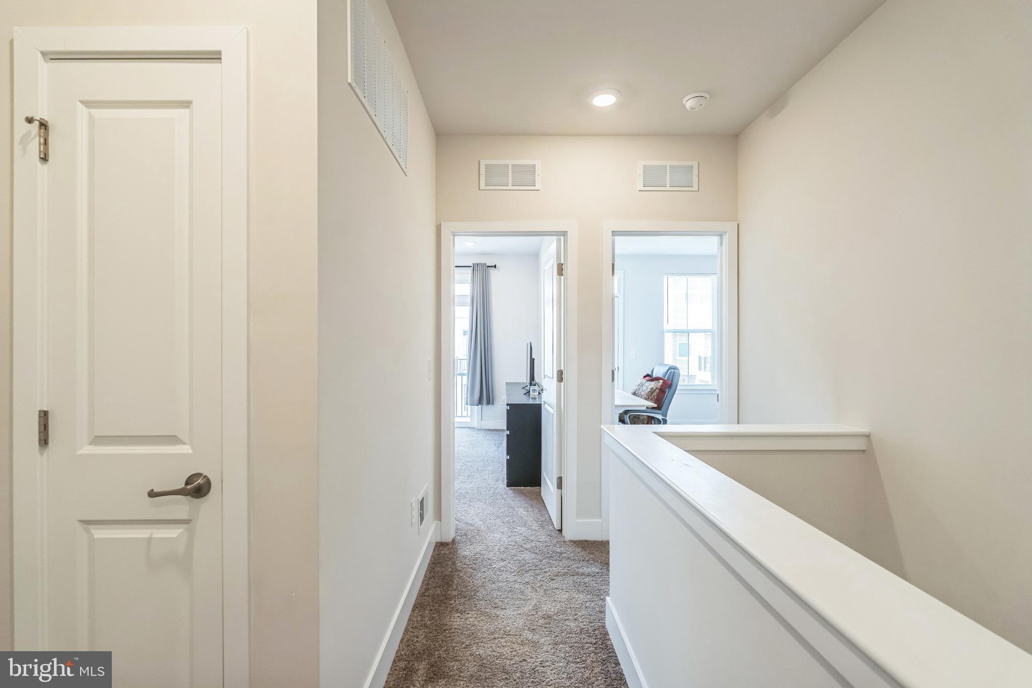 STEELPOINTE - Residential