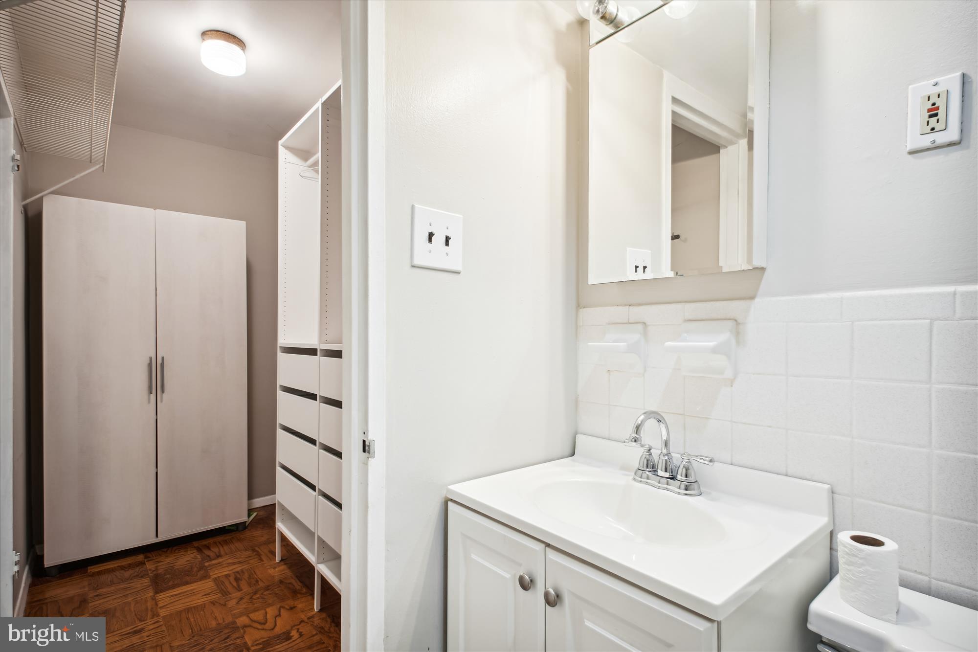 OLD TOWN ALEXANDRIA - Residential Lease
